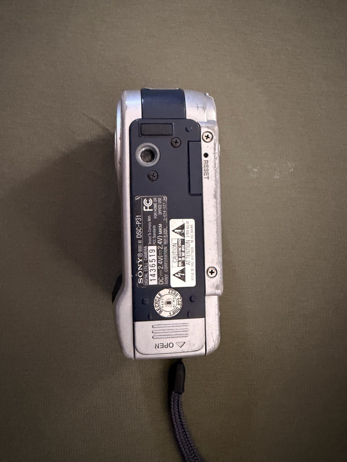 Sony Digital Camera Cybershot DSC-P31 2.0MP Silver Tested