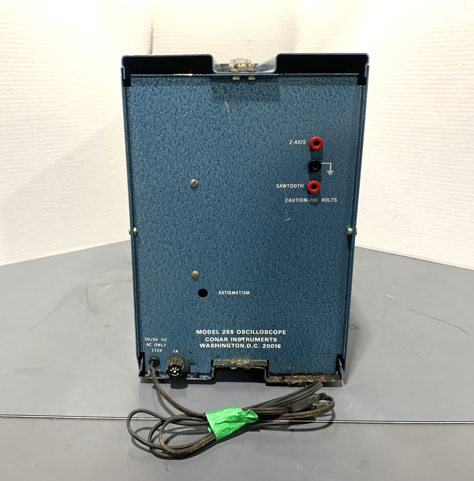 Vintage CONAR Model 255 Solid State Oscilloscope 50/60HZ 115V Tested