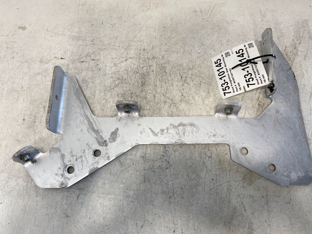 Frame Brackets A2267324003 for Freightliner (753-10145)