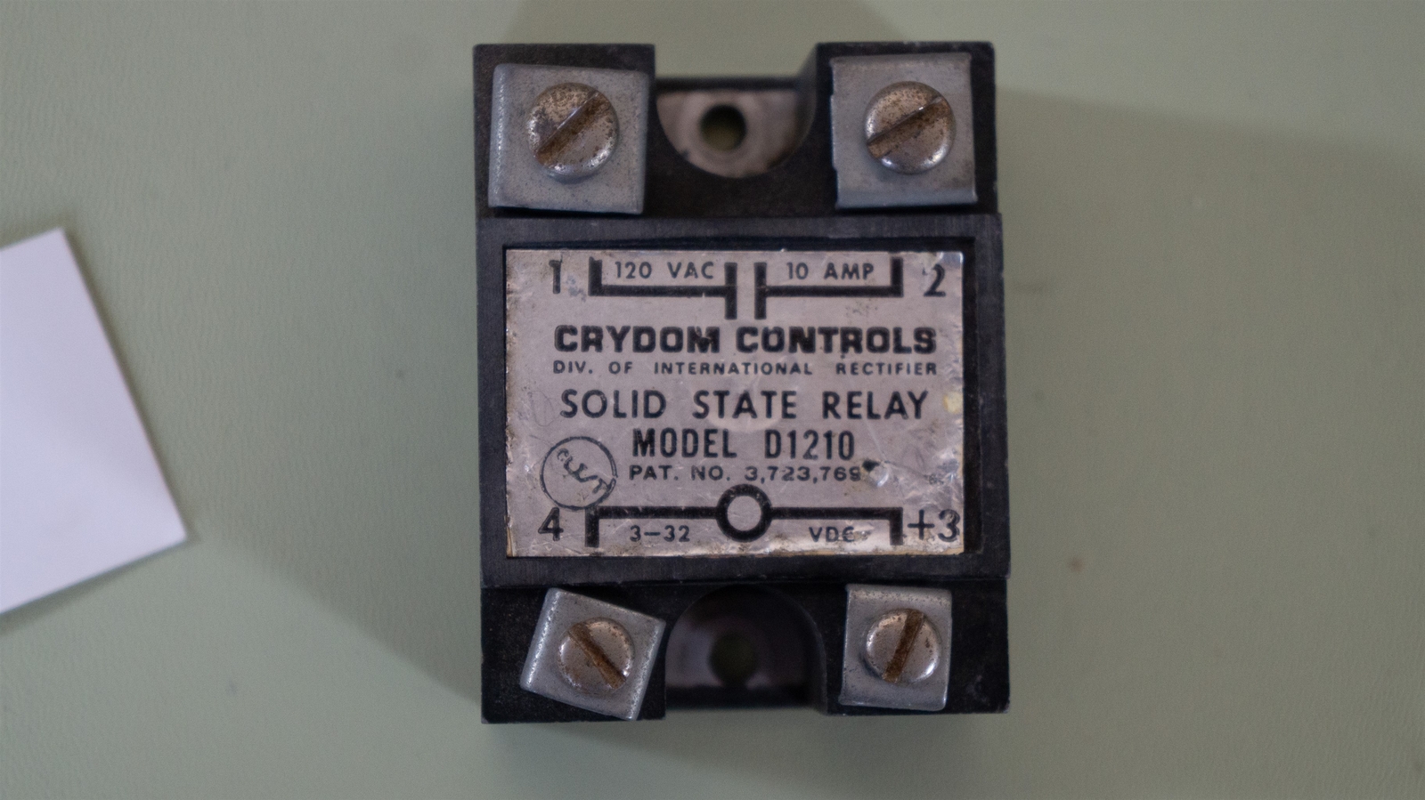 Crydom D1210 Solid State Relay , 120VAC , 10A