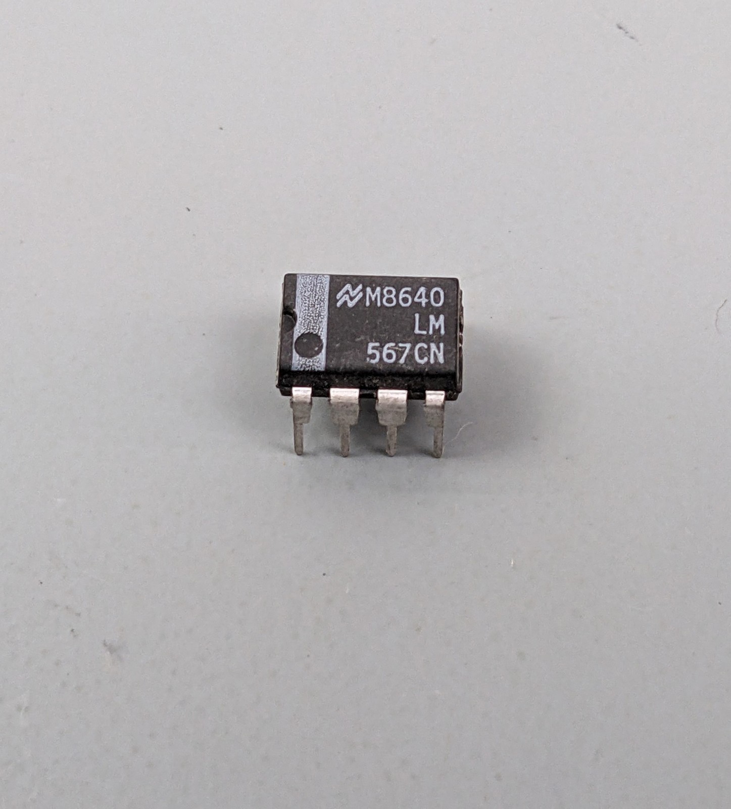 (24) LM567CN Tone Decoder ICs