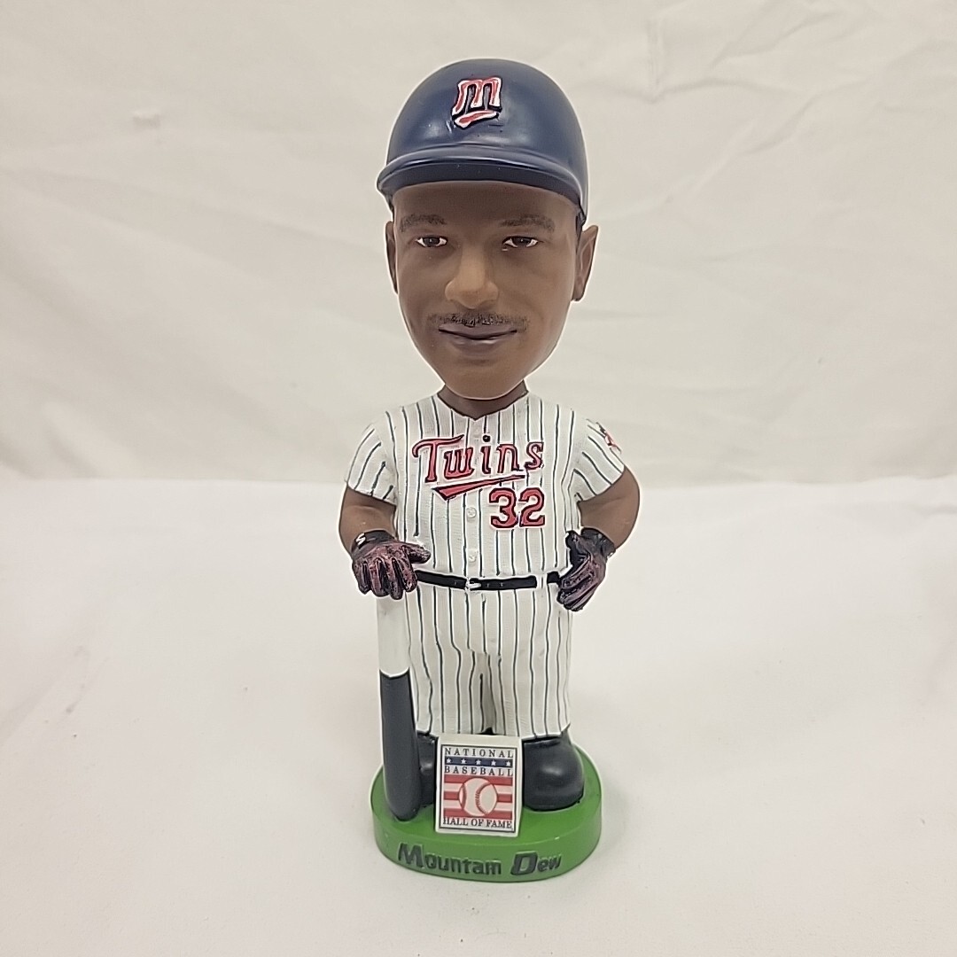 Dave Winfield Minnesota Twins Bobblehead w/ Trading Card Pack & Ticket Stubs
