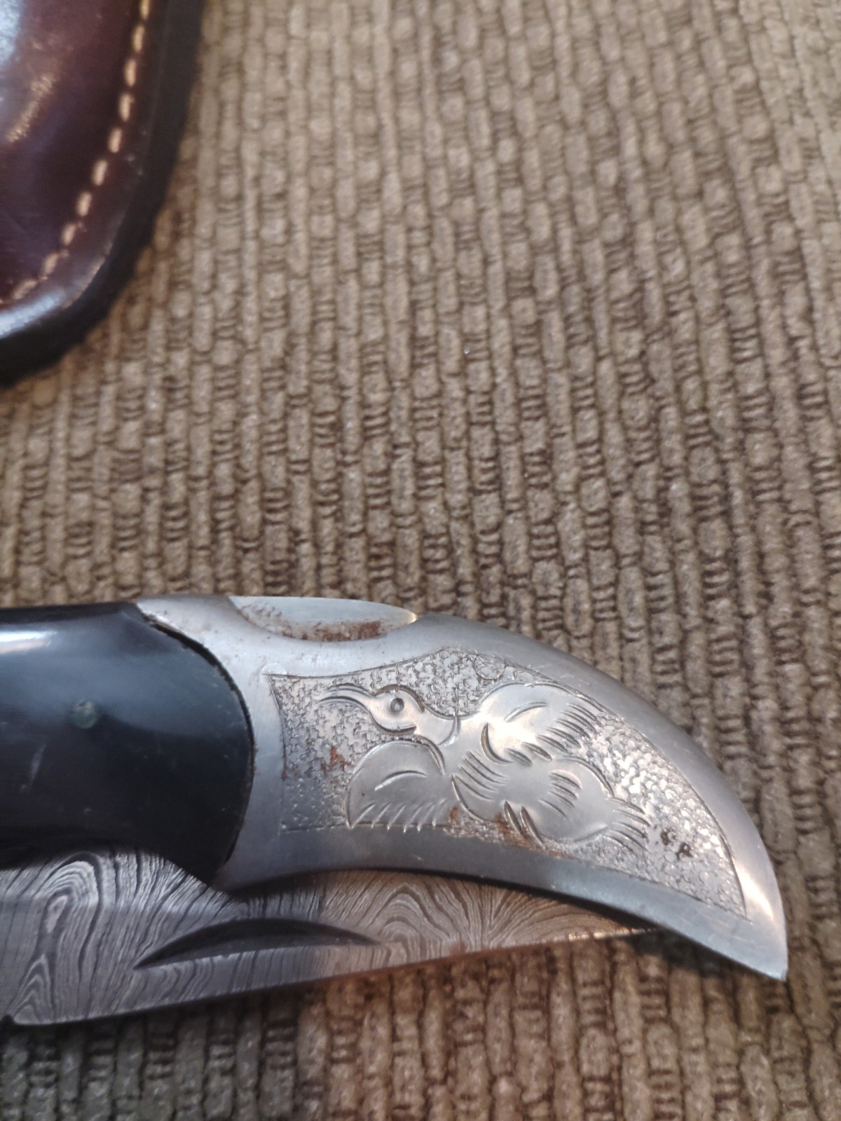Eye Catching Damascus Steel Folding Knife, Hand Made, DB-5062-ENG & Leather Case