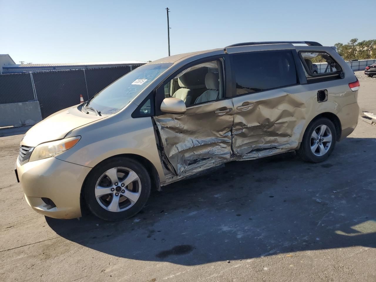 Audio Equipment Radio Display And Receiver Fits 11-14 SIENNA 4892434
