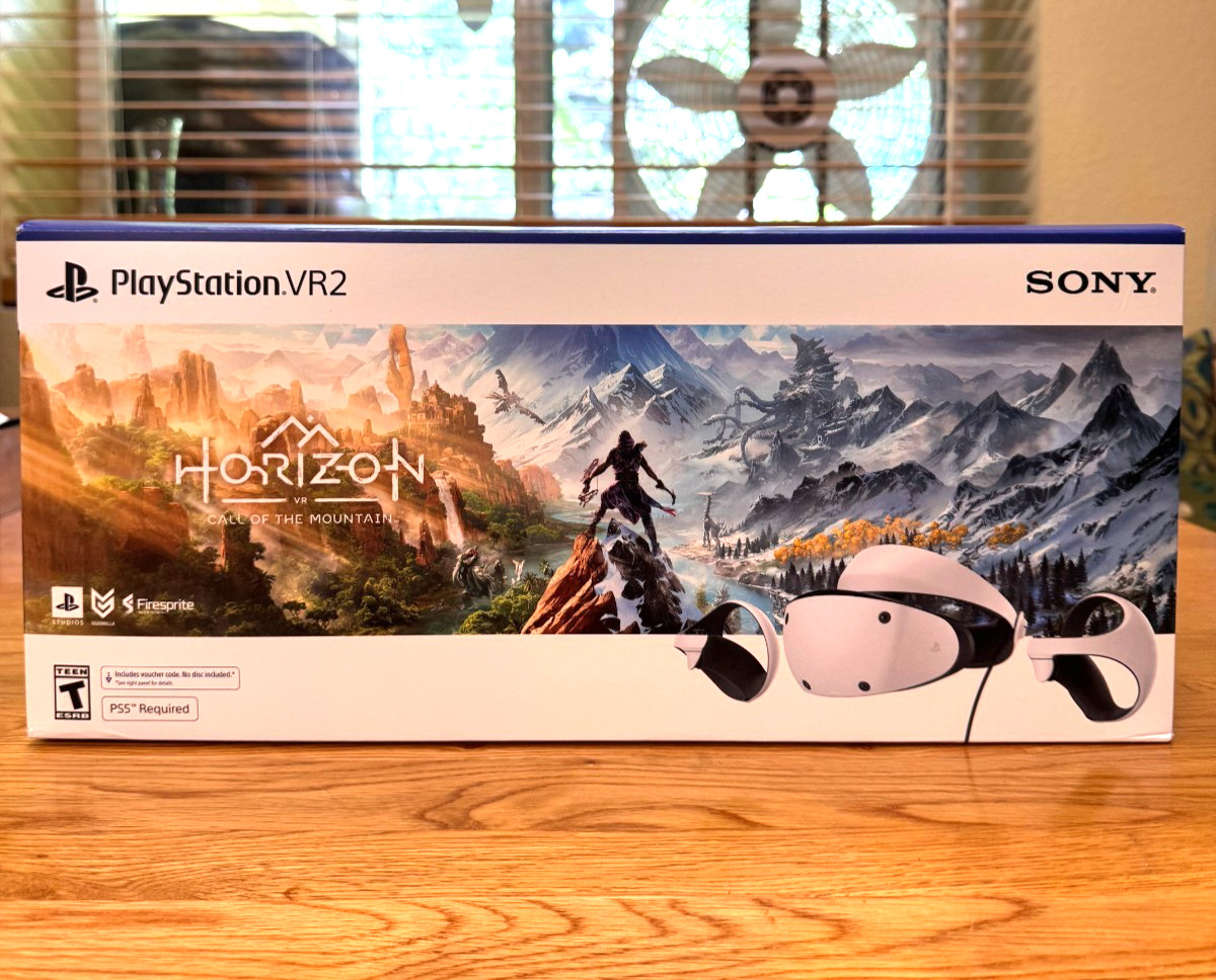 Sony PlayStation VR2 Horizon Call of the Mountain Bundle VR Headset - White