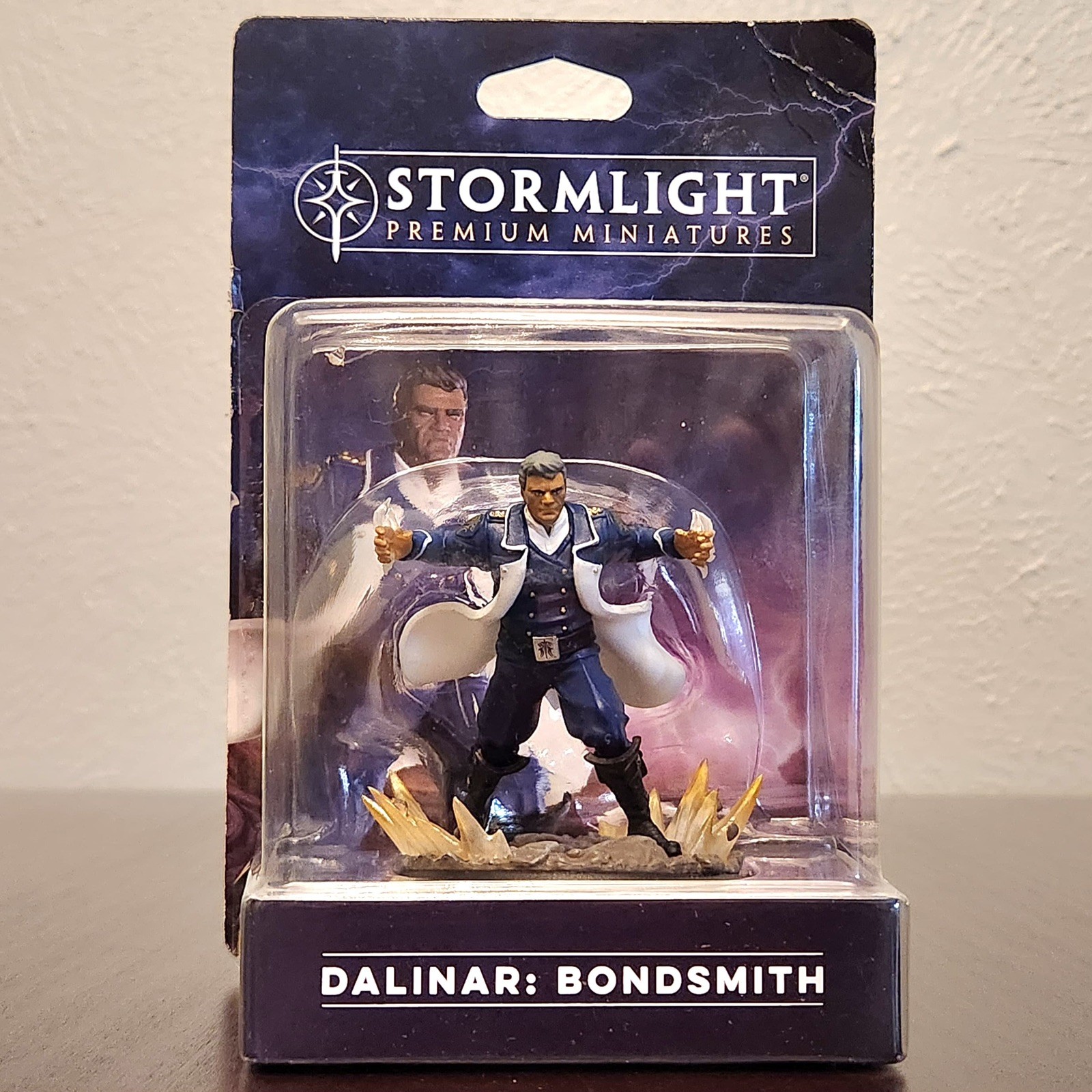 Stormlight Archive Premium Miniatures Painted Figure Dalinar: Bondsmith Cosmere