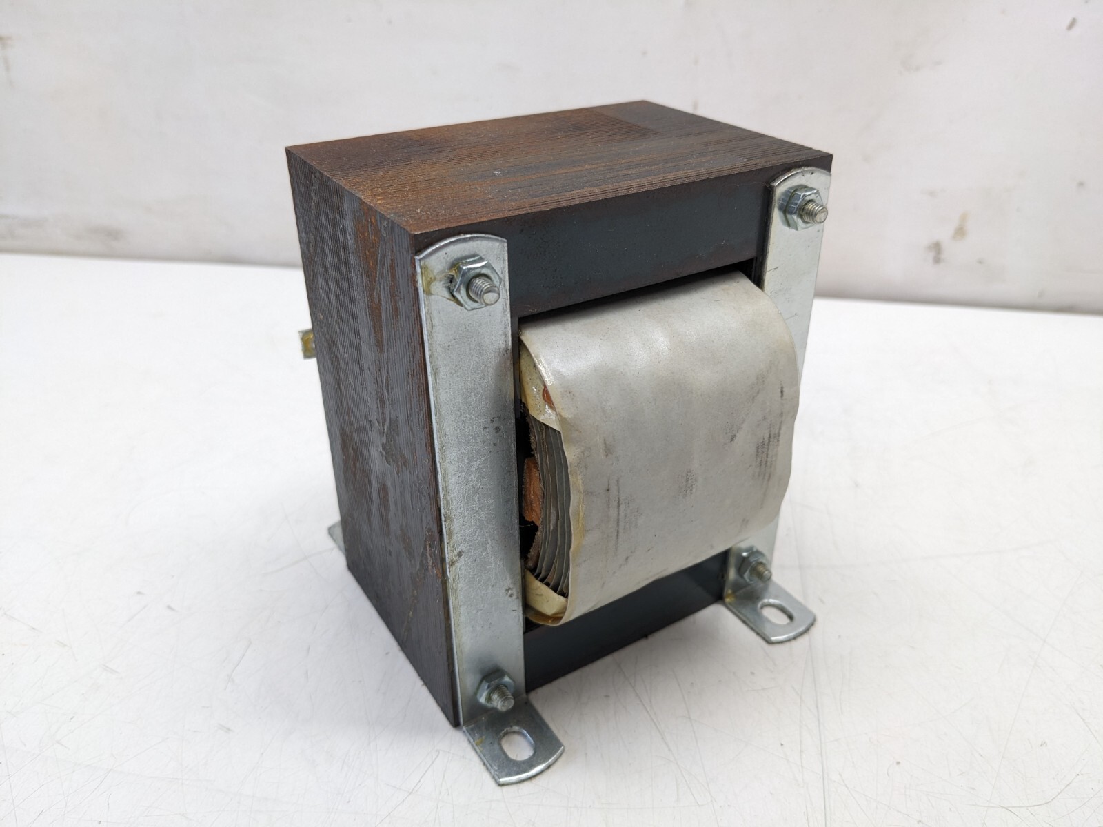 Autoformer 887-10003 Autotransformer 100-240V Input