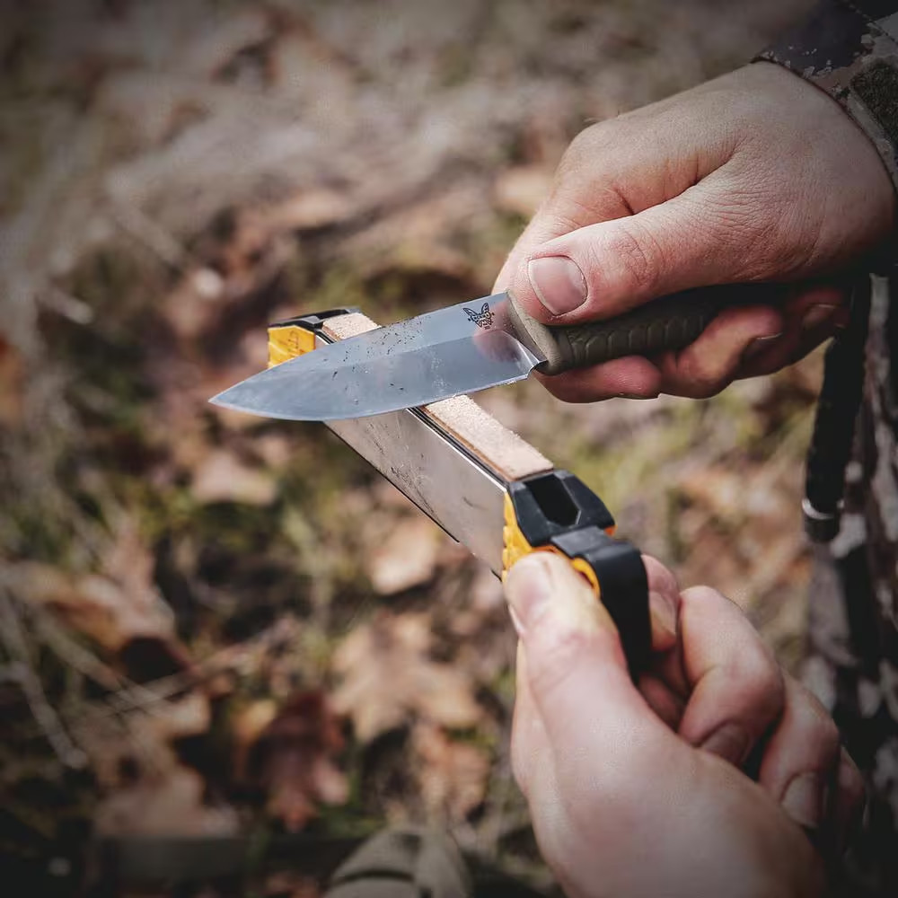 Work Sharp Guided Field Sharpener, Compact Travel Hunting Knife Sharpener Tool