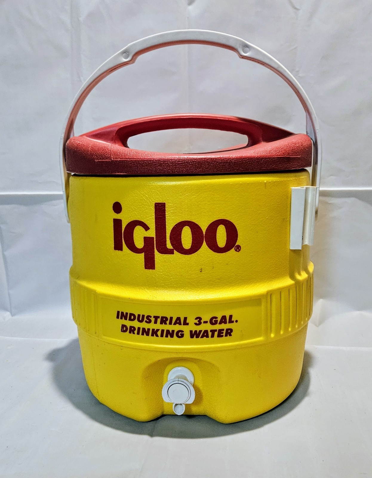 IGLOO Industrial 3-Gallon Drinking Water Cooler!
