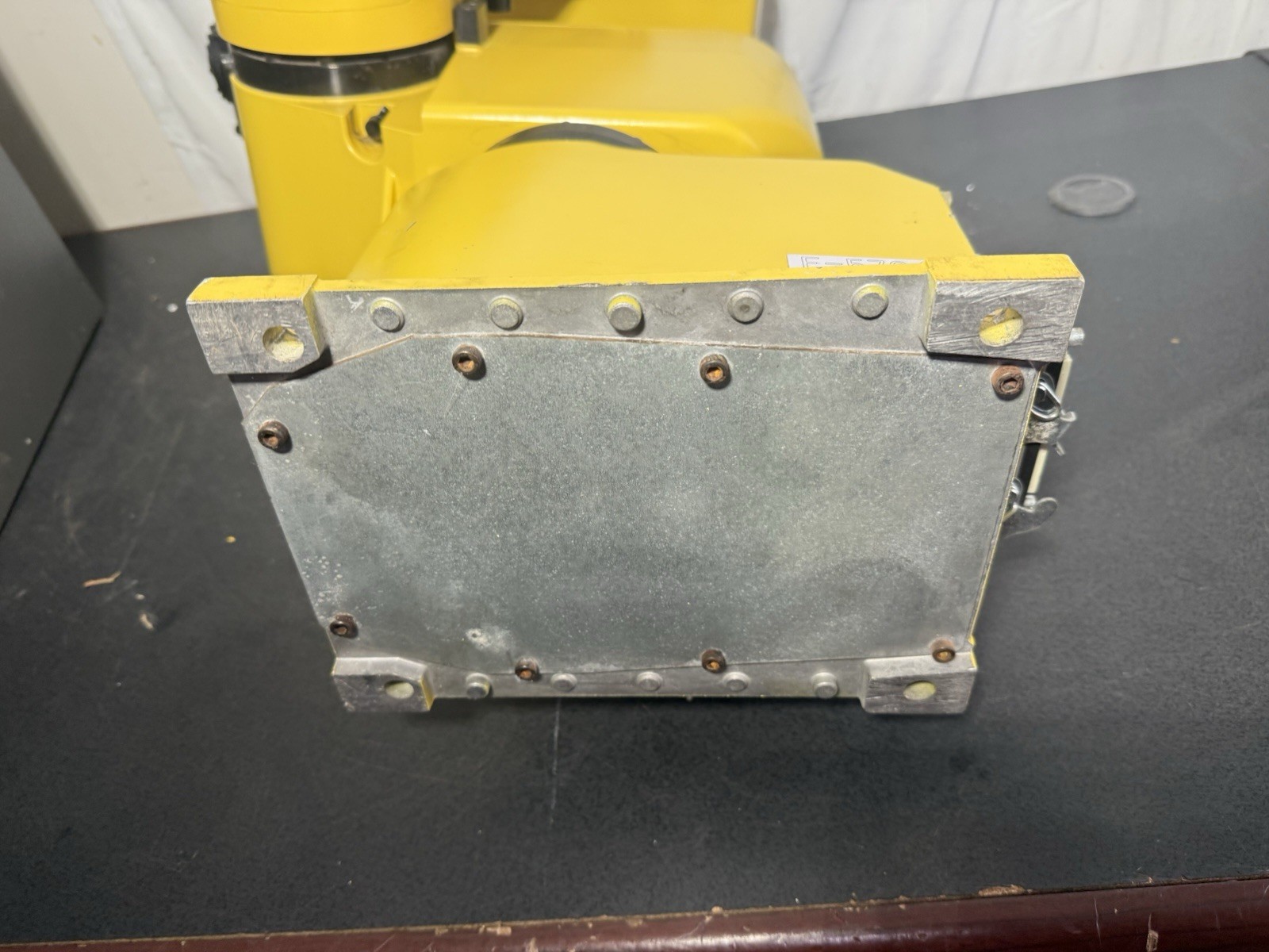 Fanuc LR Mate 100iB With J3IB Mate Controller Untested