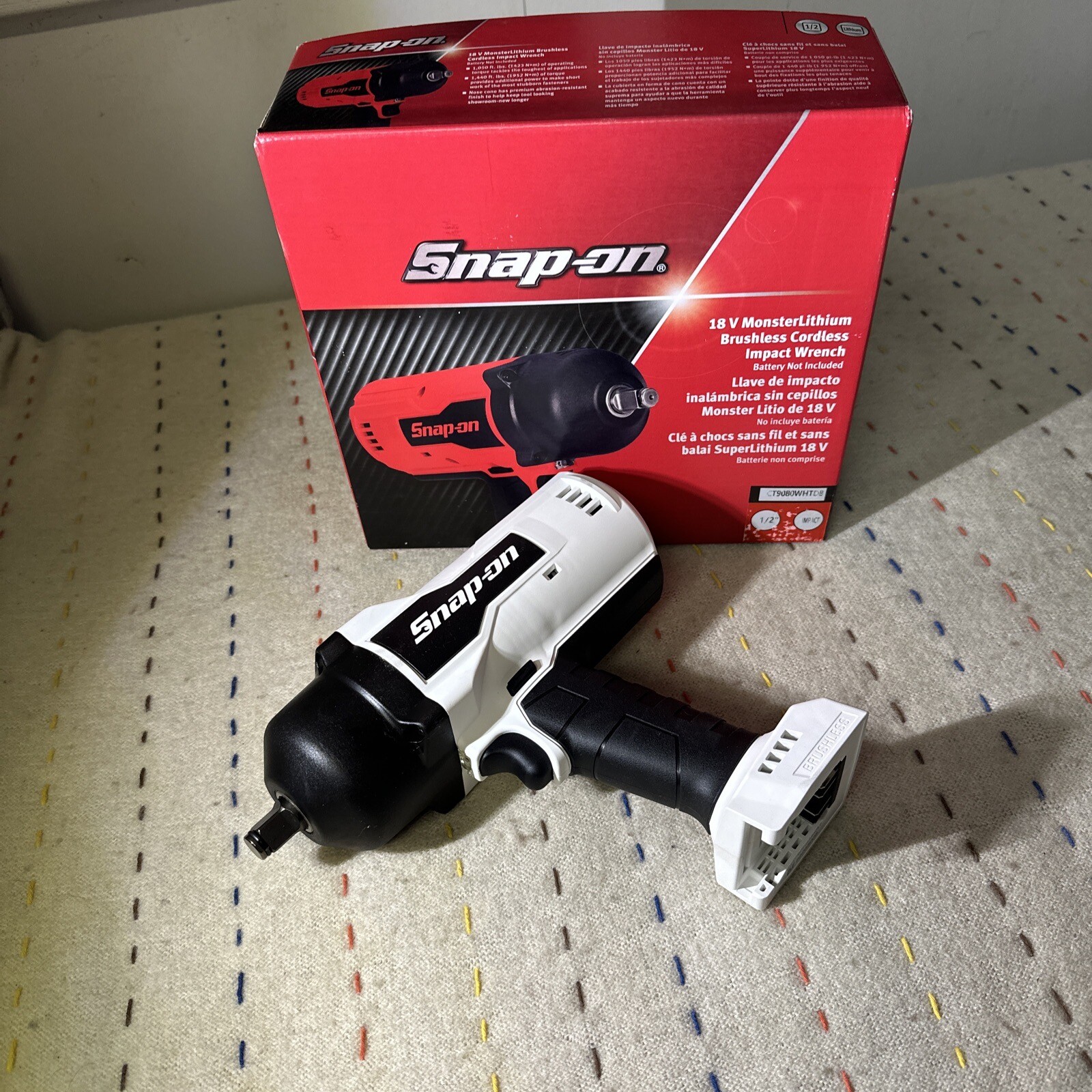 SNAP ON TOOLS WHITE 1/2" Drive 18v Cordless Impact NEW CT9080WHTDB Tool Only