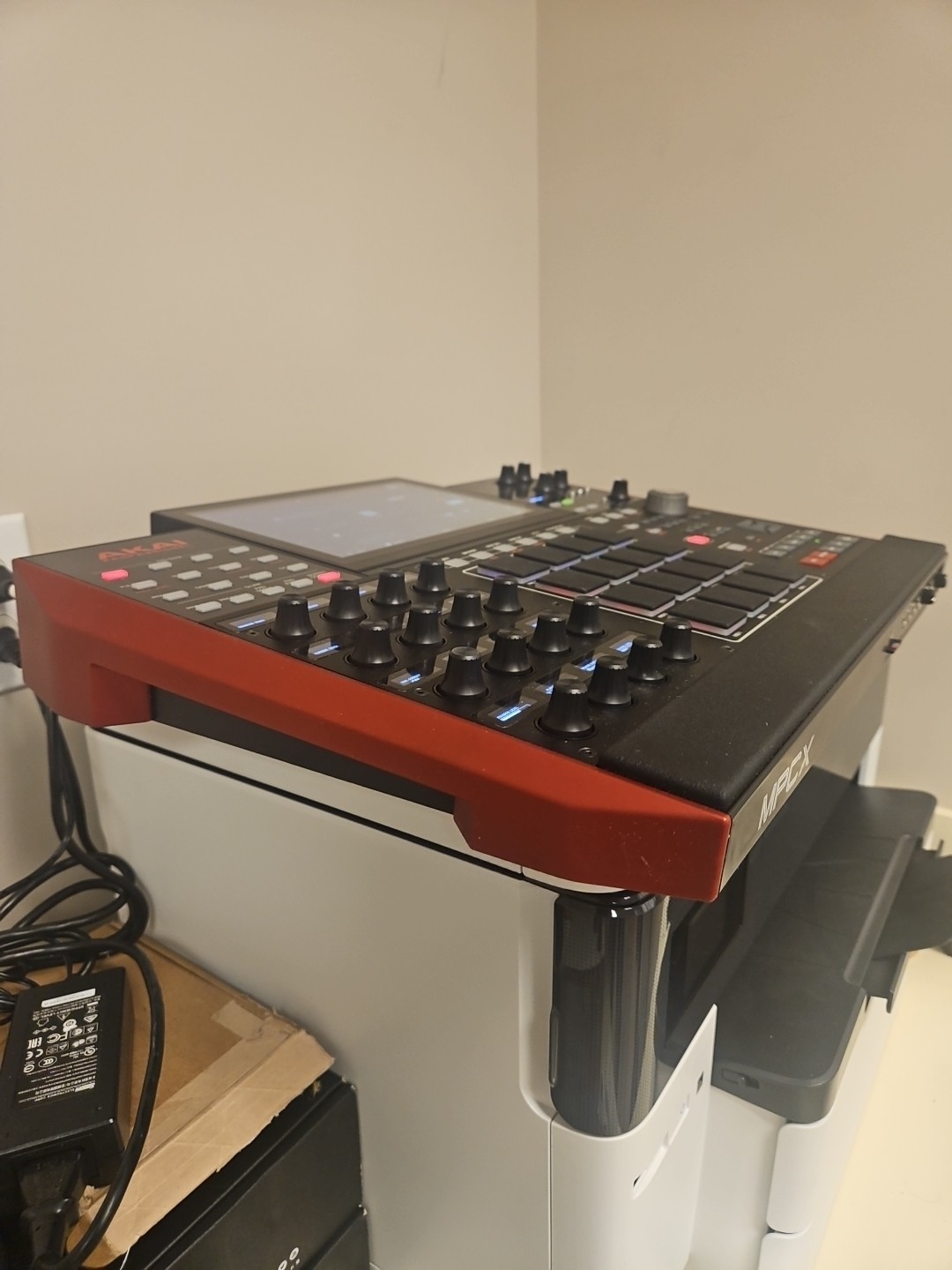 Akai Professional MPC-X Standalone Sampler and Sequencer-USED COND--sw2