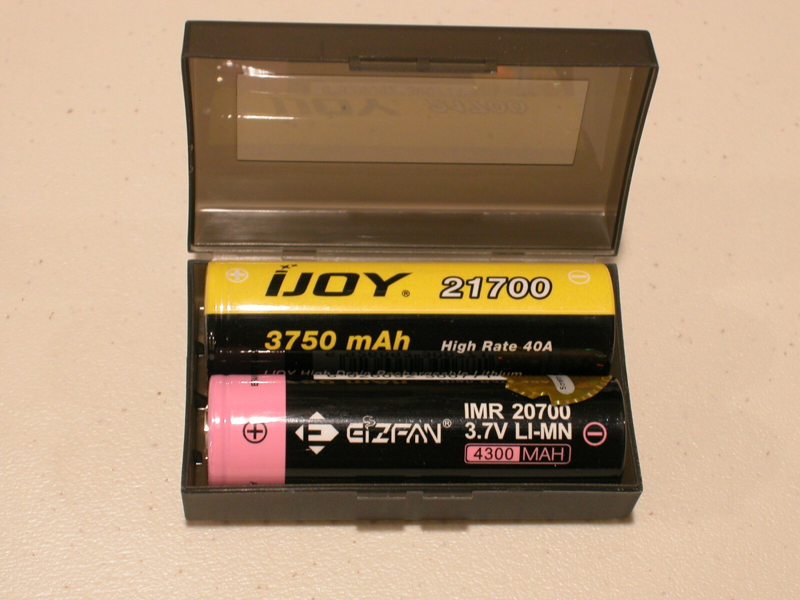 1 pc 20700 21700 PLASTIC STORAGE PROTECTIVE CASE HOLDER BOX BATTERY CLEAR 2-bay