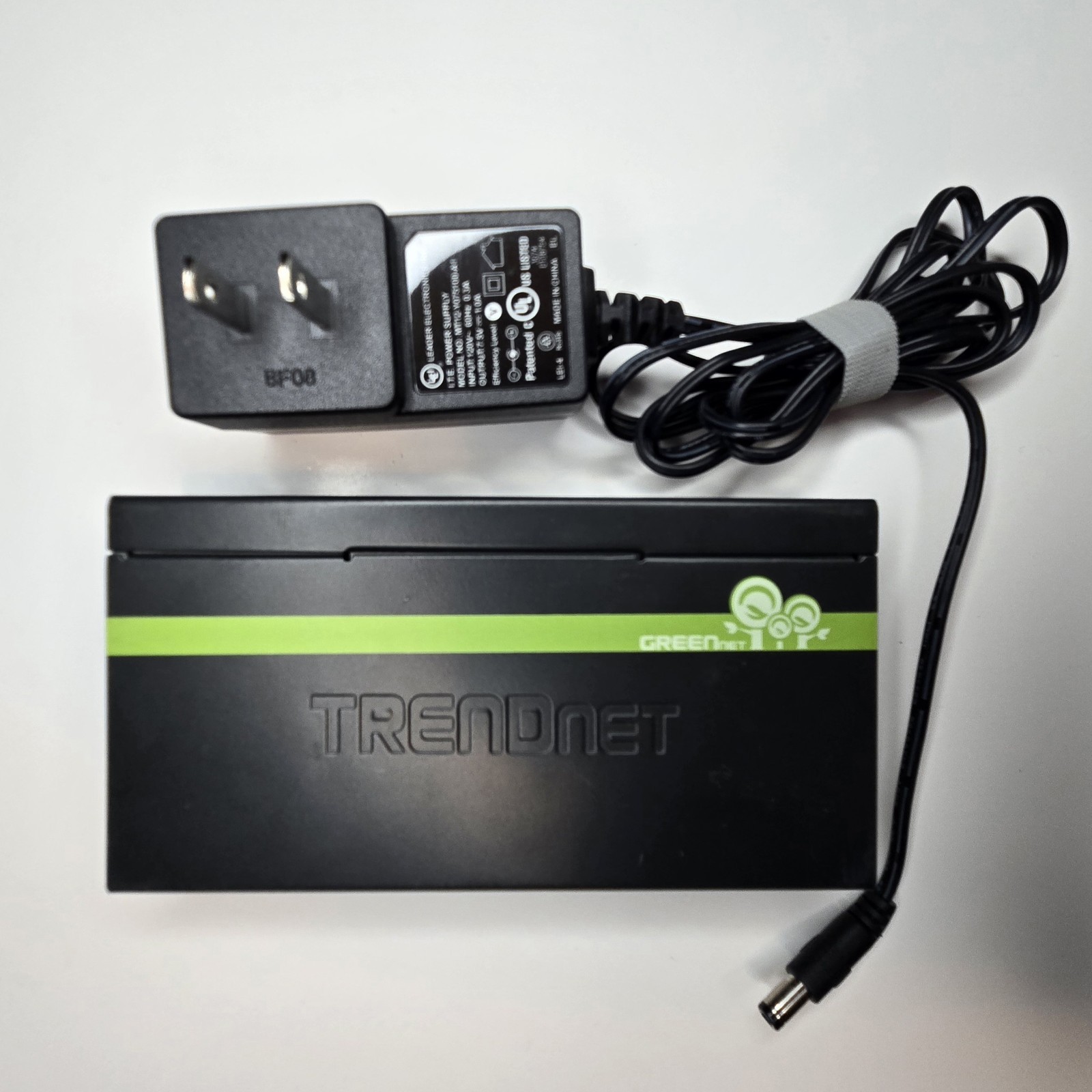 TRENDNET TE100-80g 8 PORT 10/100Mbps 8 PORT GREENnet SWITCH