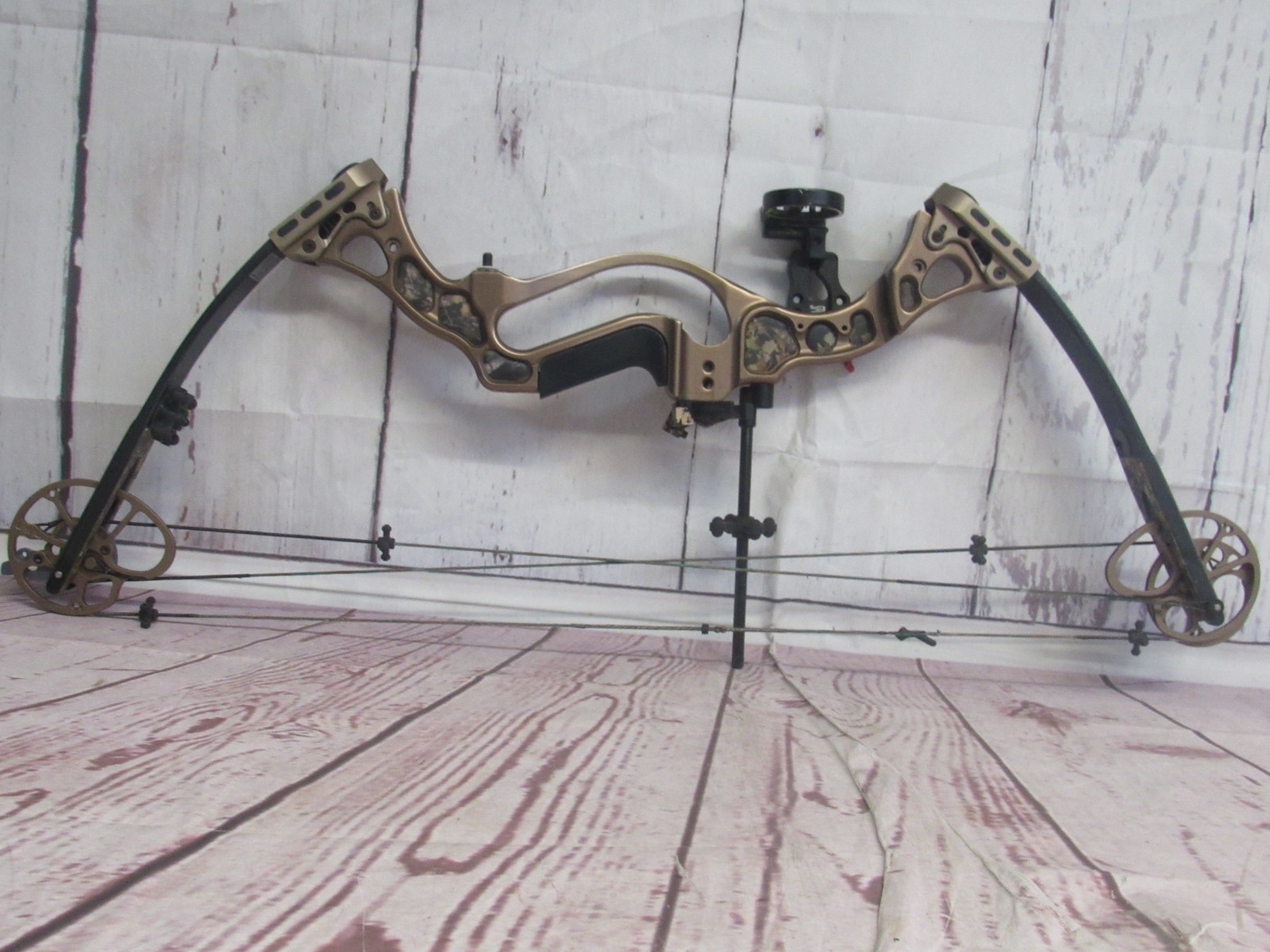 Merlin Archery Merlin XS-ALPHA Compound Right Hand Bow