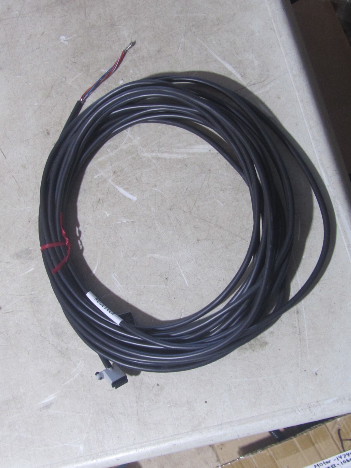 USED GENUNIE KEYENCE GL-RP10NM MAIN UNIT CONNECTION CABLE