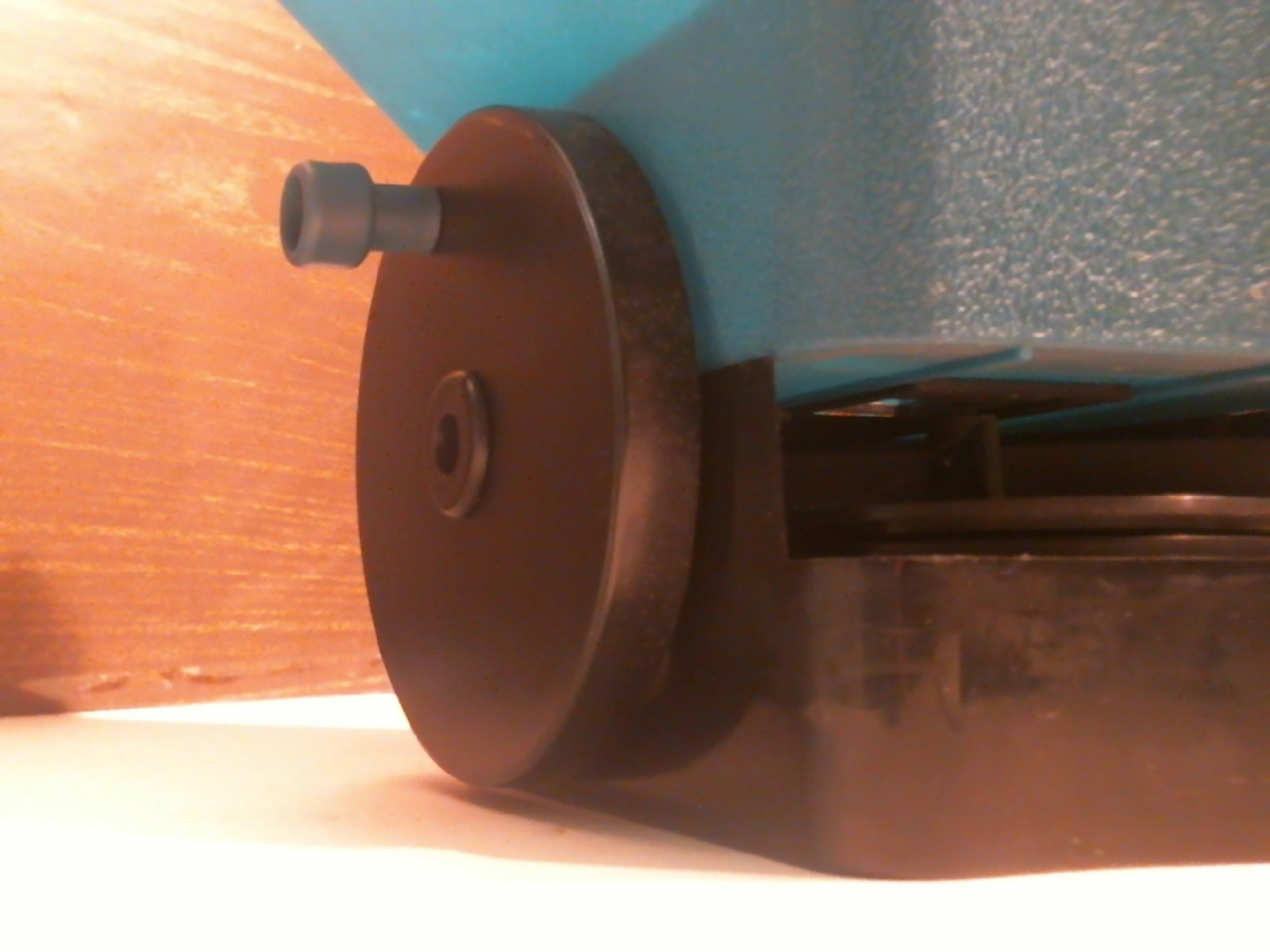 Handhelp Fertilizer or Ice Spreader 07032