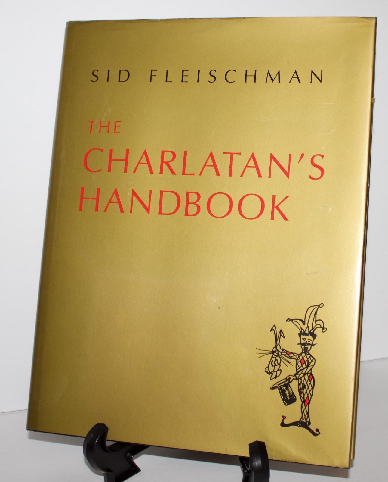 CHARLATAN'S HANDBOOK BY SID FLEISCHMAN HARDCOVER FIRST EDITION MAGIC BOOK
