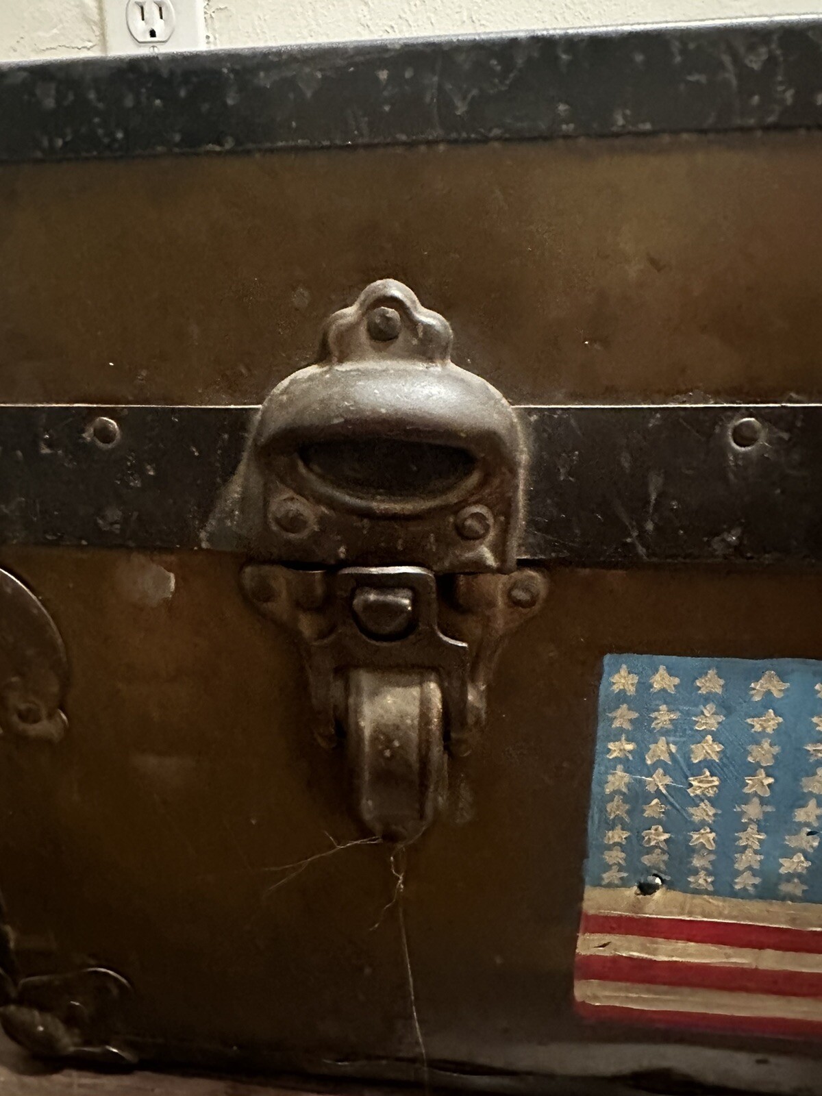 WWII Painted Flying Tigers Style US Air Force Trunk