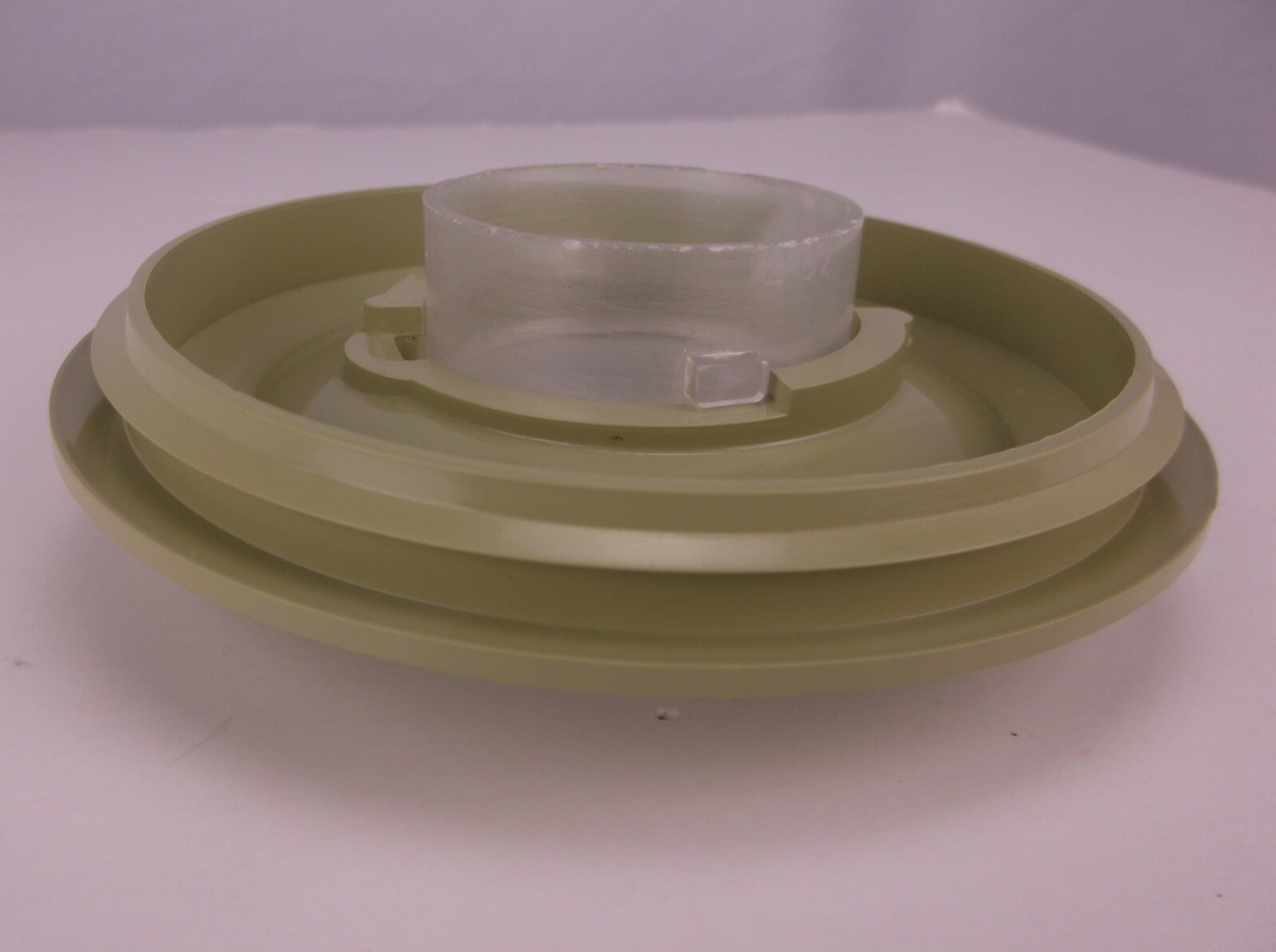 SUNBEAM BLENDER LID LIME GREEN COMPLETE OUTER AND INNER EUC FROM 32 OZ BLENDER