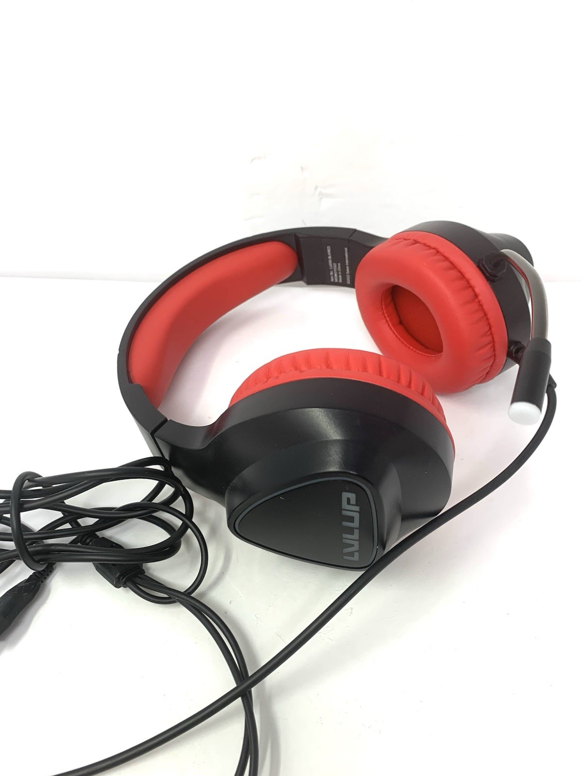 LVLUP Mod LU056 BlkRed Gaming Headset With Mic Pre Owned
