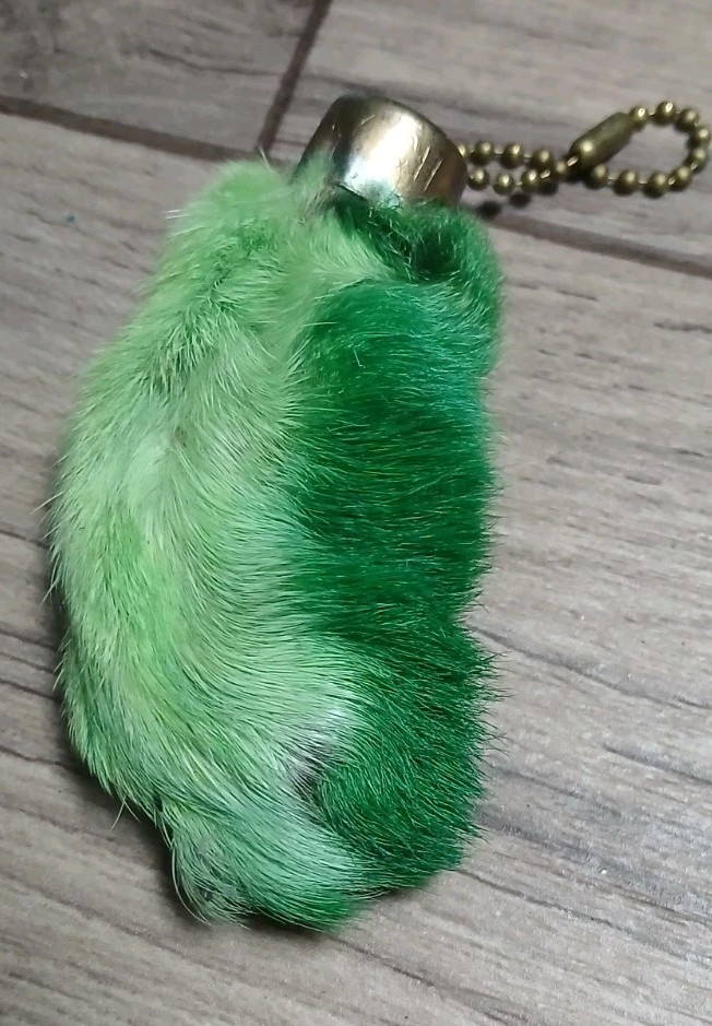 Vintage 3” 1960s LUCKY CHARM USA Real RABBIT'S FOOT keychain Green Large Hippie