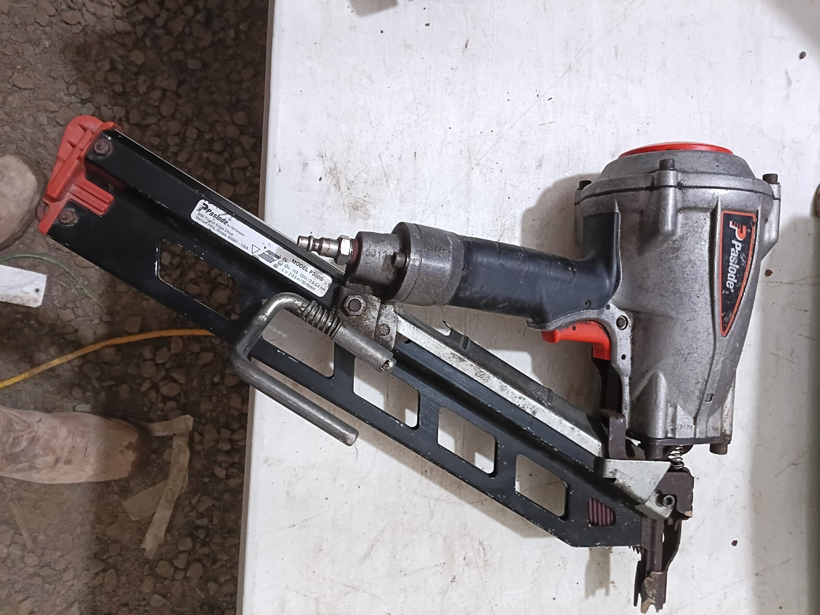 Paslode F350S Pneumatic Framing Nailer Tool for Framing Nails