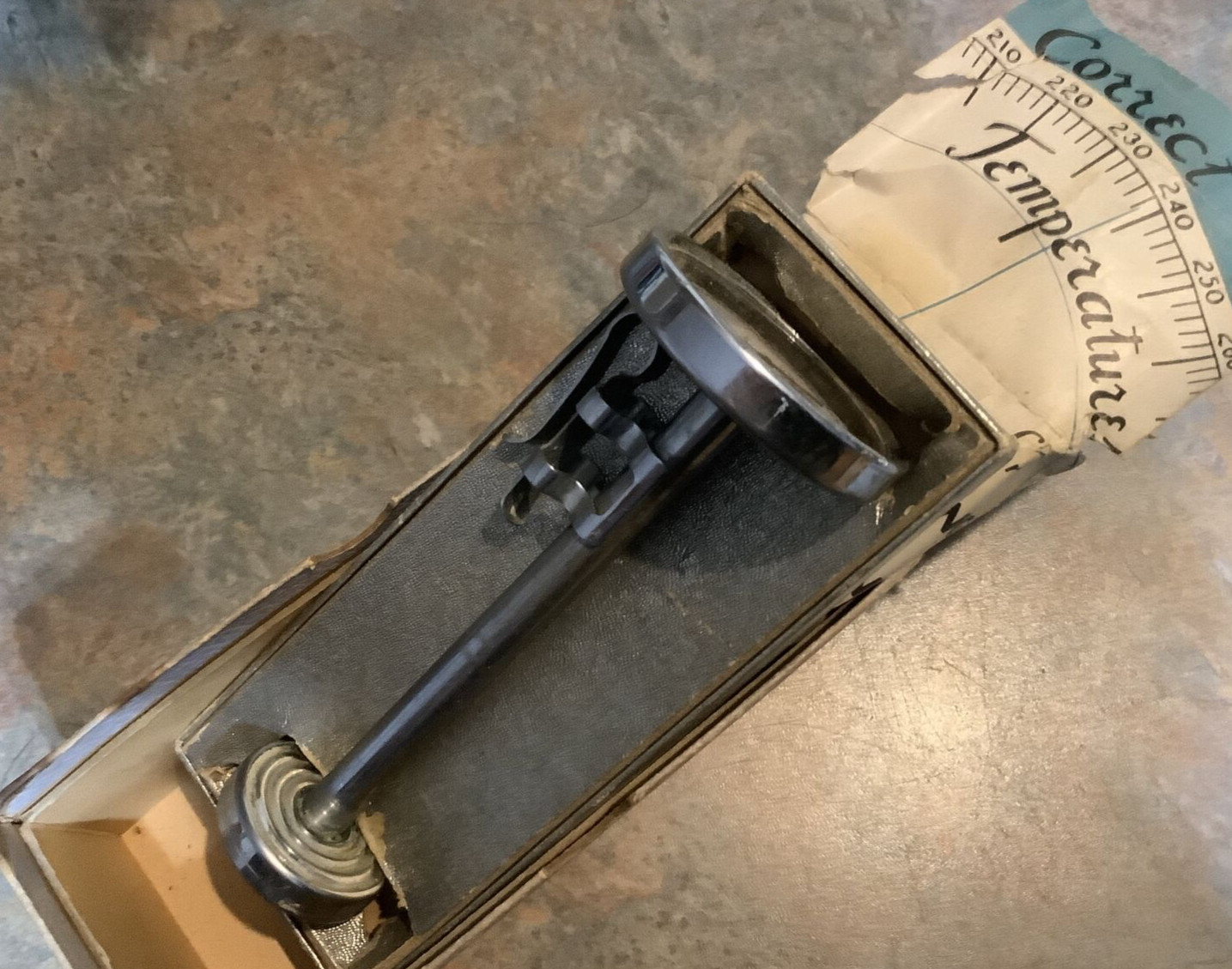 Candy And Deep Fat Flying Thermometer