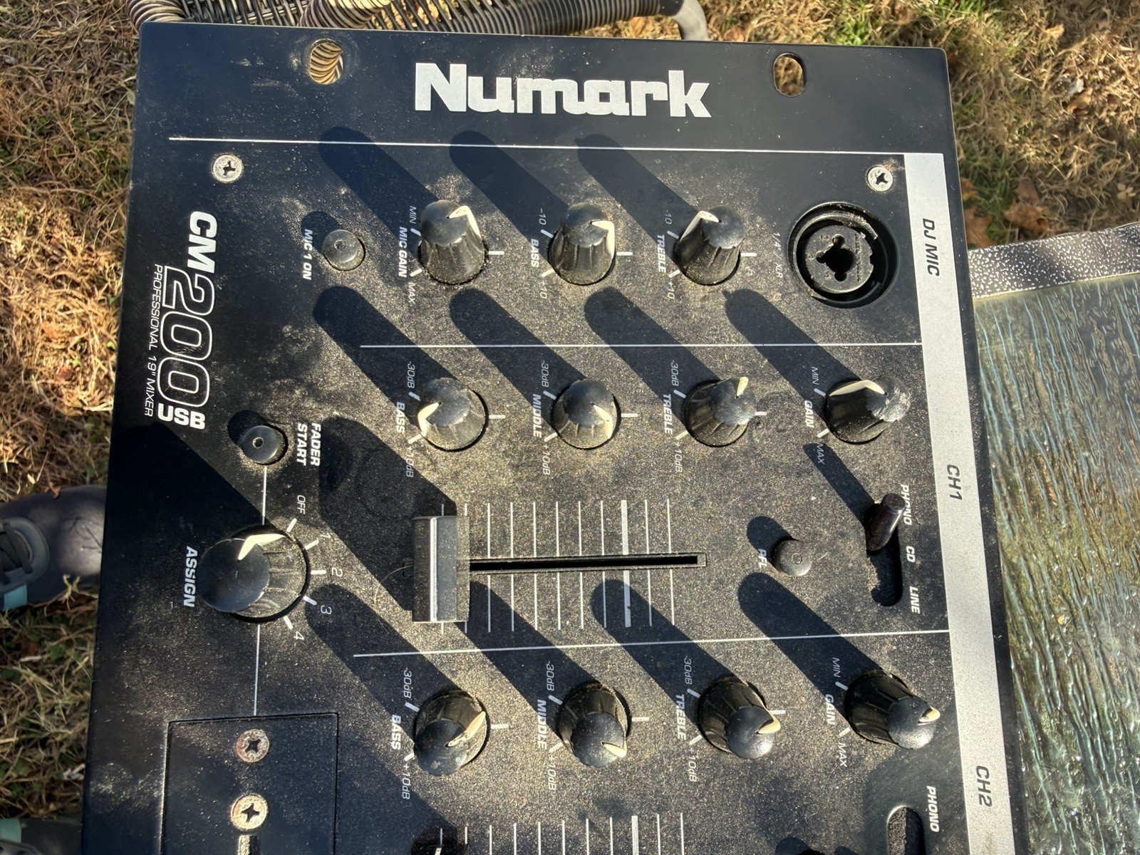 Numark CM200 DJ Microphone Mixer / Mixing Board