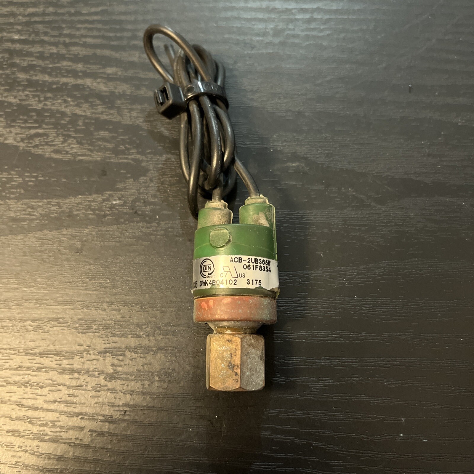 ACB-2UB365W 061F8354 DWK4B04102 TS-30/85 Danfoss Pressure Switch