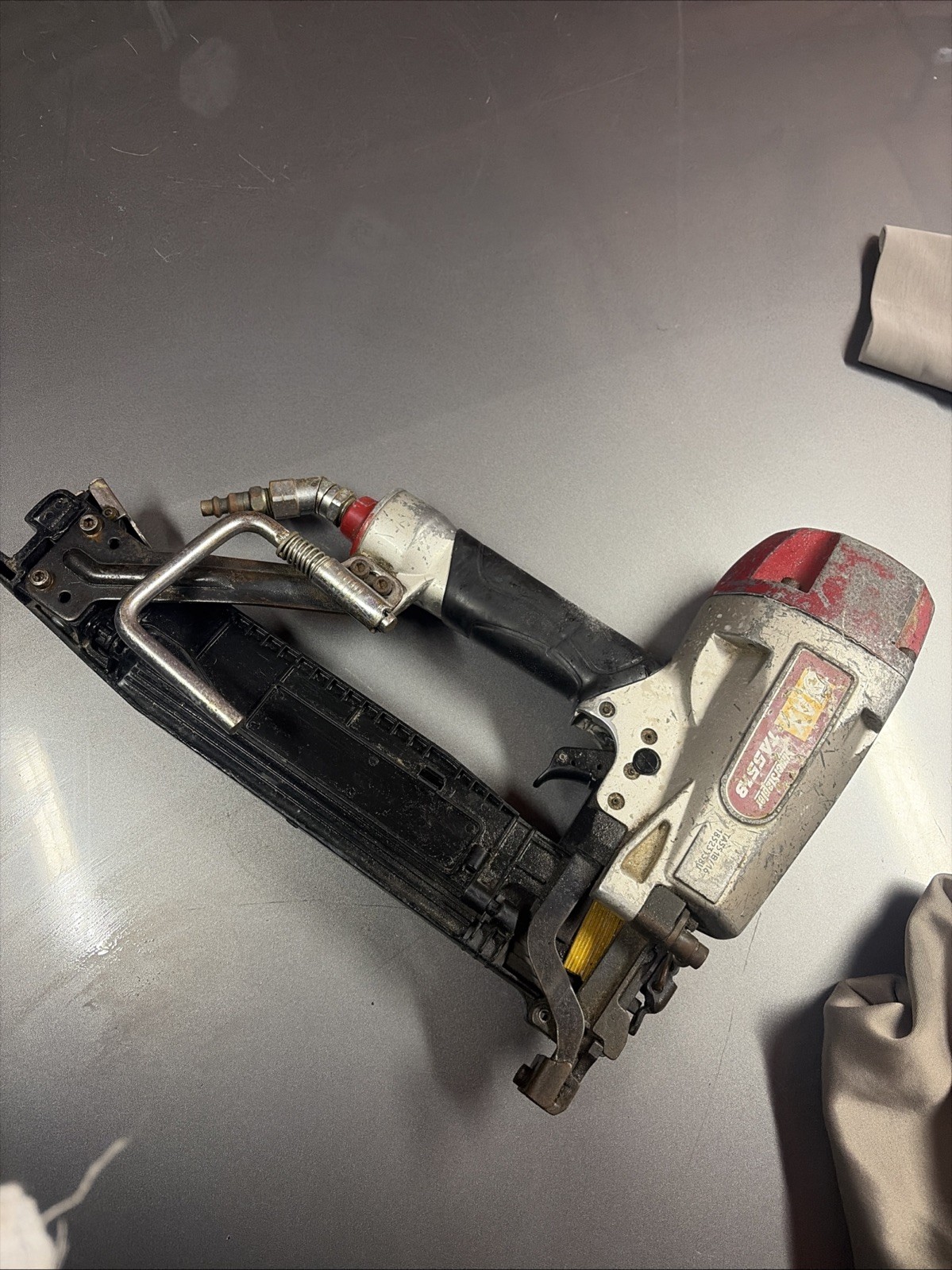 MAX TA551B Pneumatic Stapler Nailer Tool for Staples and Nails