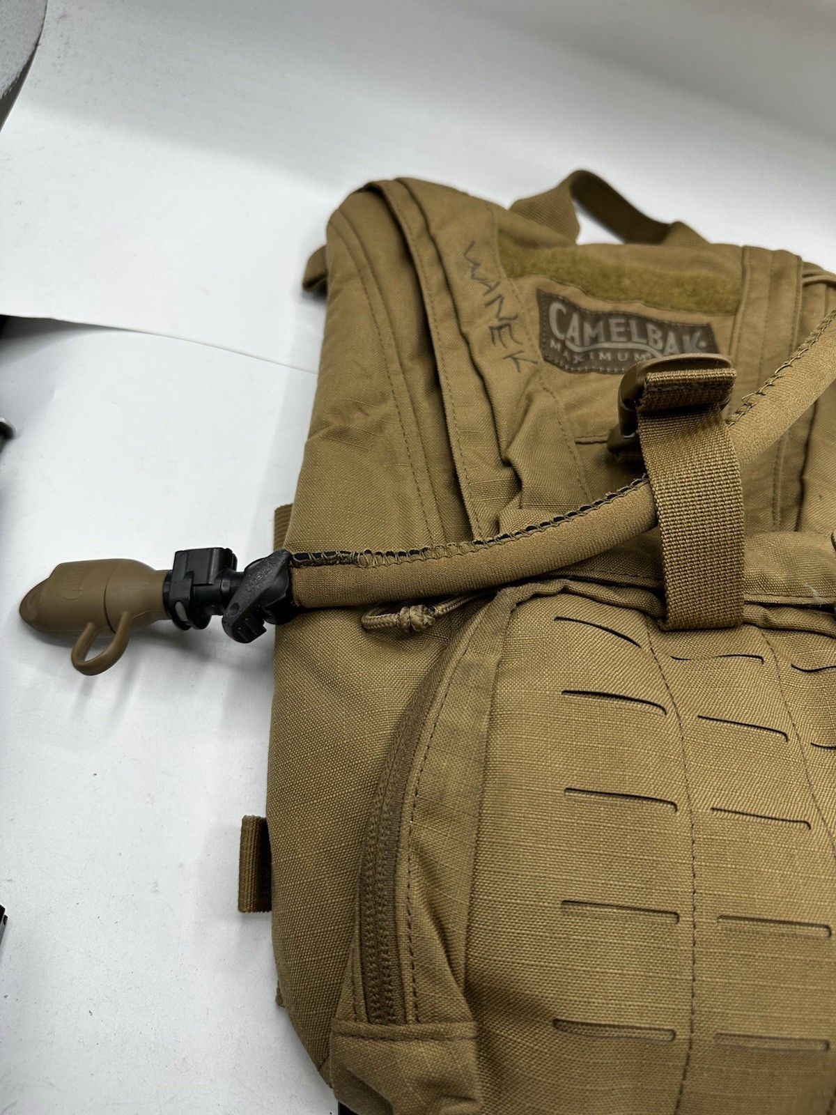 CamelBak Ambush 100oz 3L Mil Spec Hydration Pack Coyote Tan Includes Bladder EUC