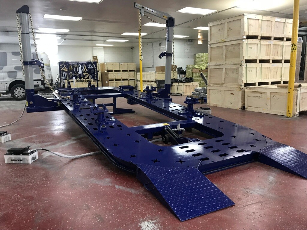AUTO BODY FRAME MACHINE HEAVY DUTY 18 FEET 2 TOWERS FREE SHIPPING TOOL CART SET
