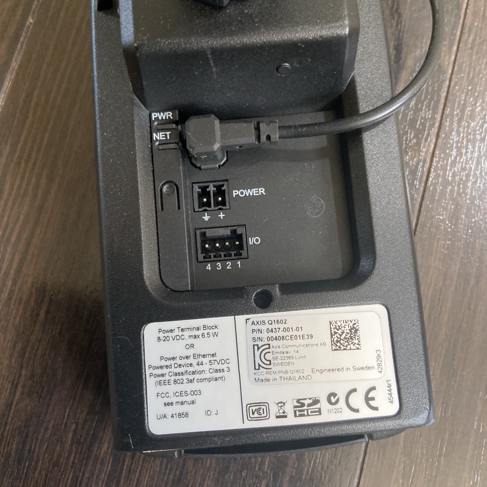 Axis Communications Q1602 Network Camera Low Light IP cam with stand