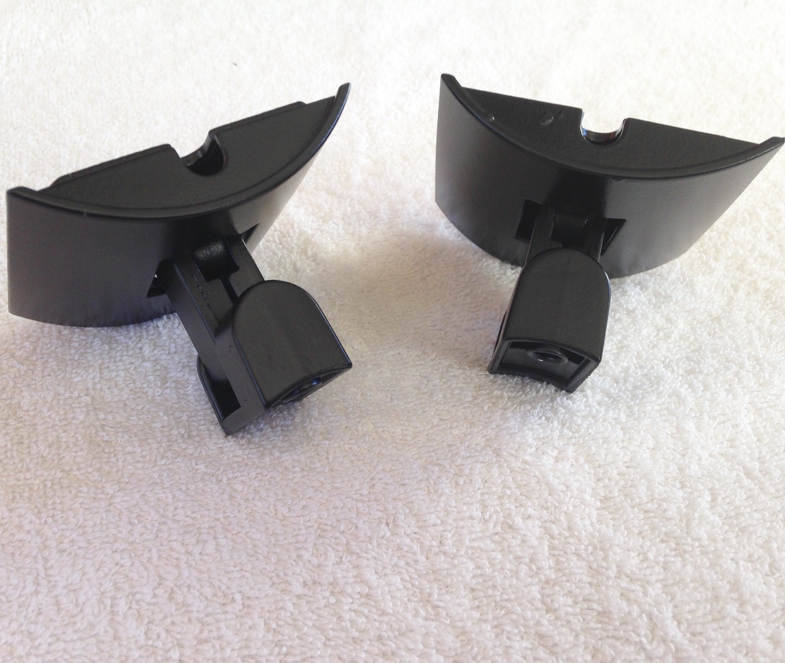 2 Bose UB-20B Speaker Mounts Black Multiple Available Mint Condition UB20.