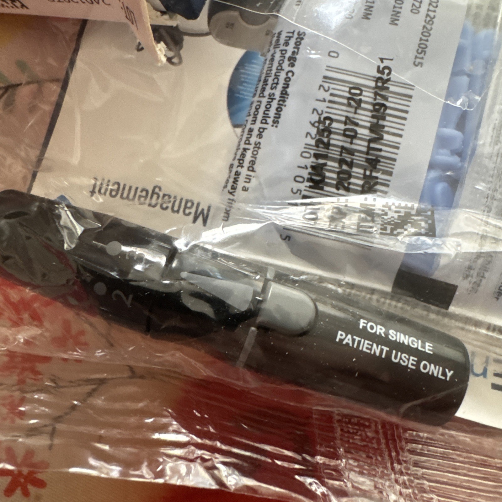 1 Mini Eject Lancing Device New!  100 Free Lancets  Good For Juvenile Diabetes