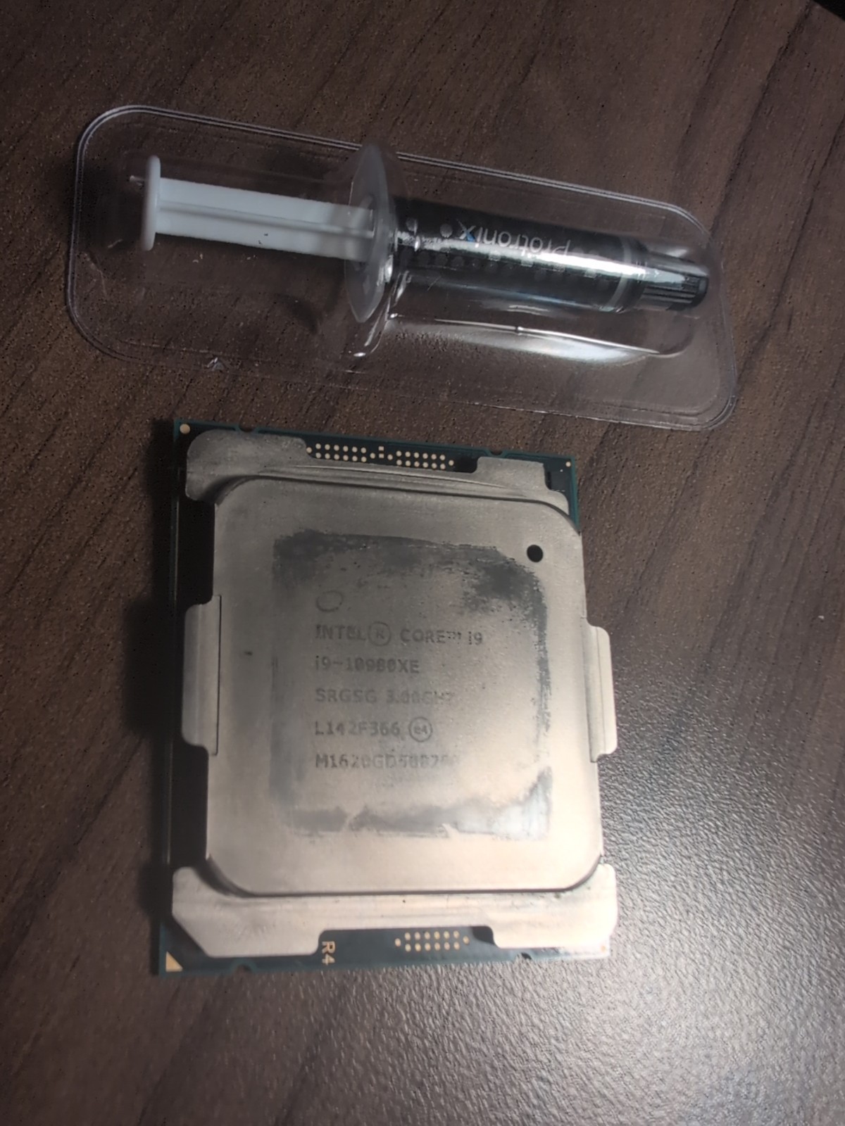 Intel Core i9-10980XE SRGSG 3.00GHz 24.75MB 18-Core LGA2066 CPU Processor