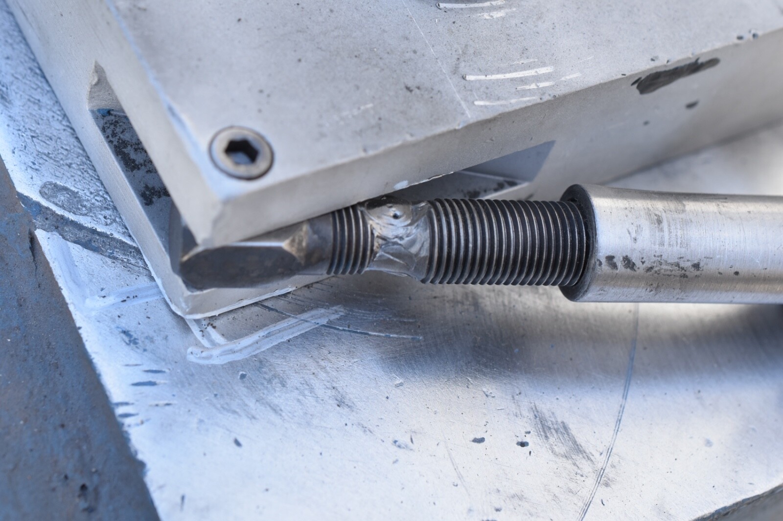 Stephen Bader Space Saver belt grinder