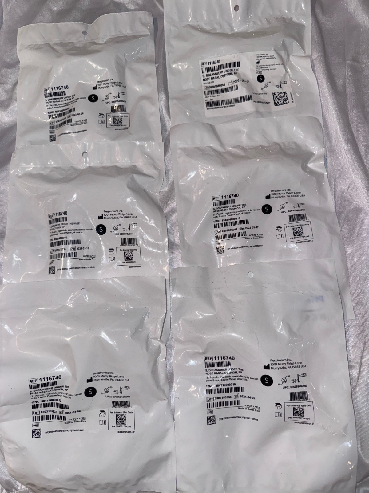 Lot of 6 Philips Respironics DreamWear 1116740 Small S Under Nose Nasal Cushion