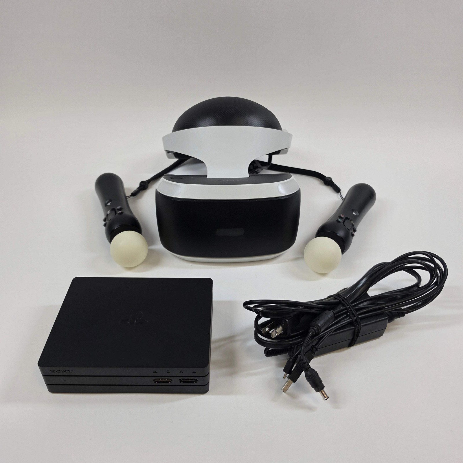 Sony PlayStation 4 PS4 Virtual Reality VR Headset White CUH-ZVR1