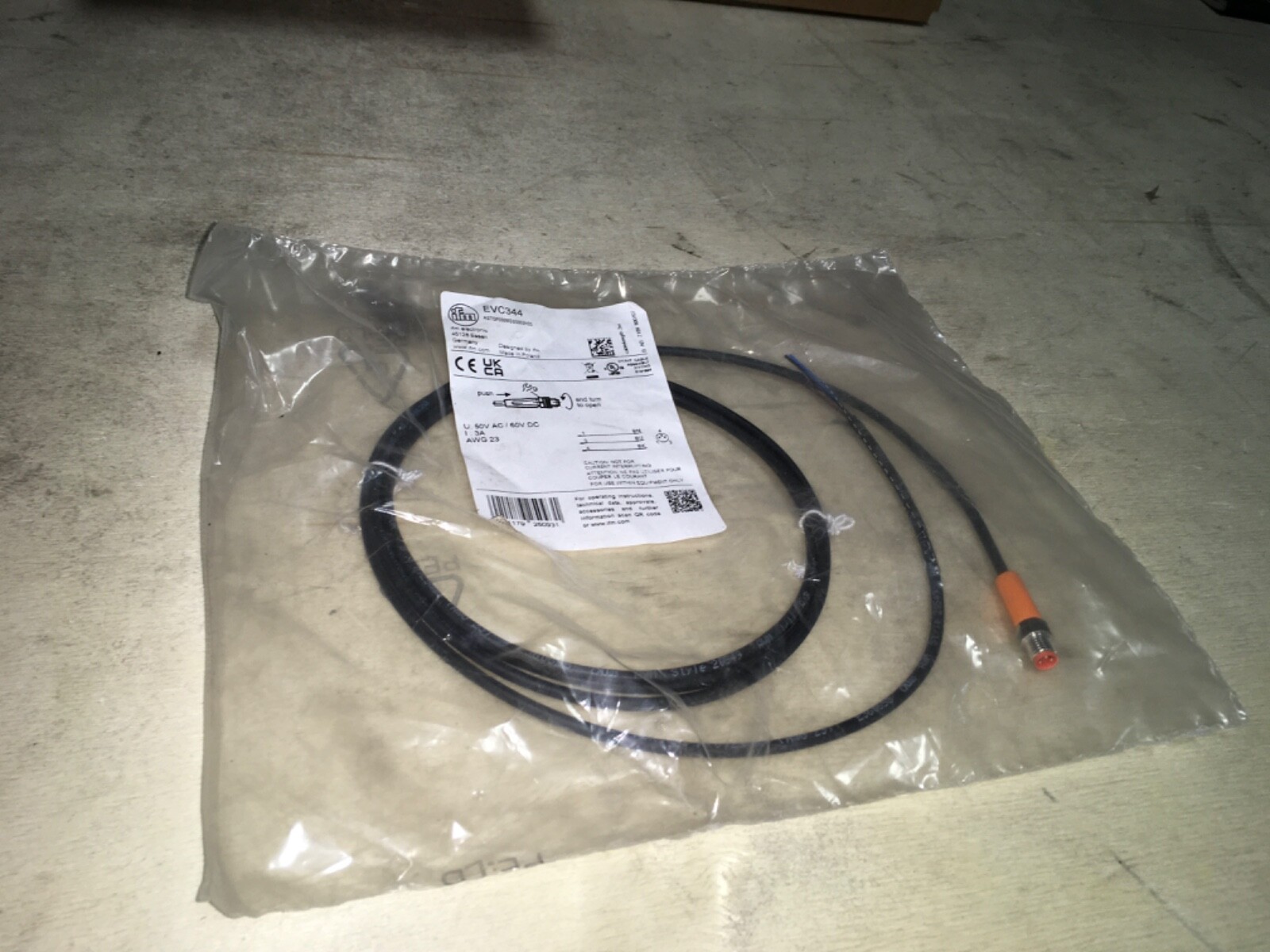 IFM Electronic EVC344, connection cable, NIB, JRM-193