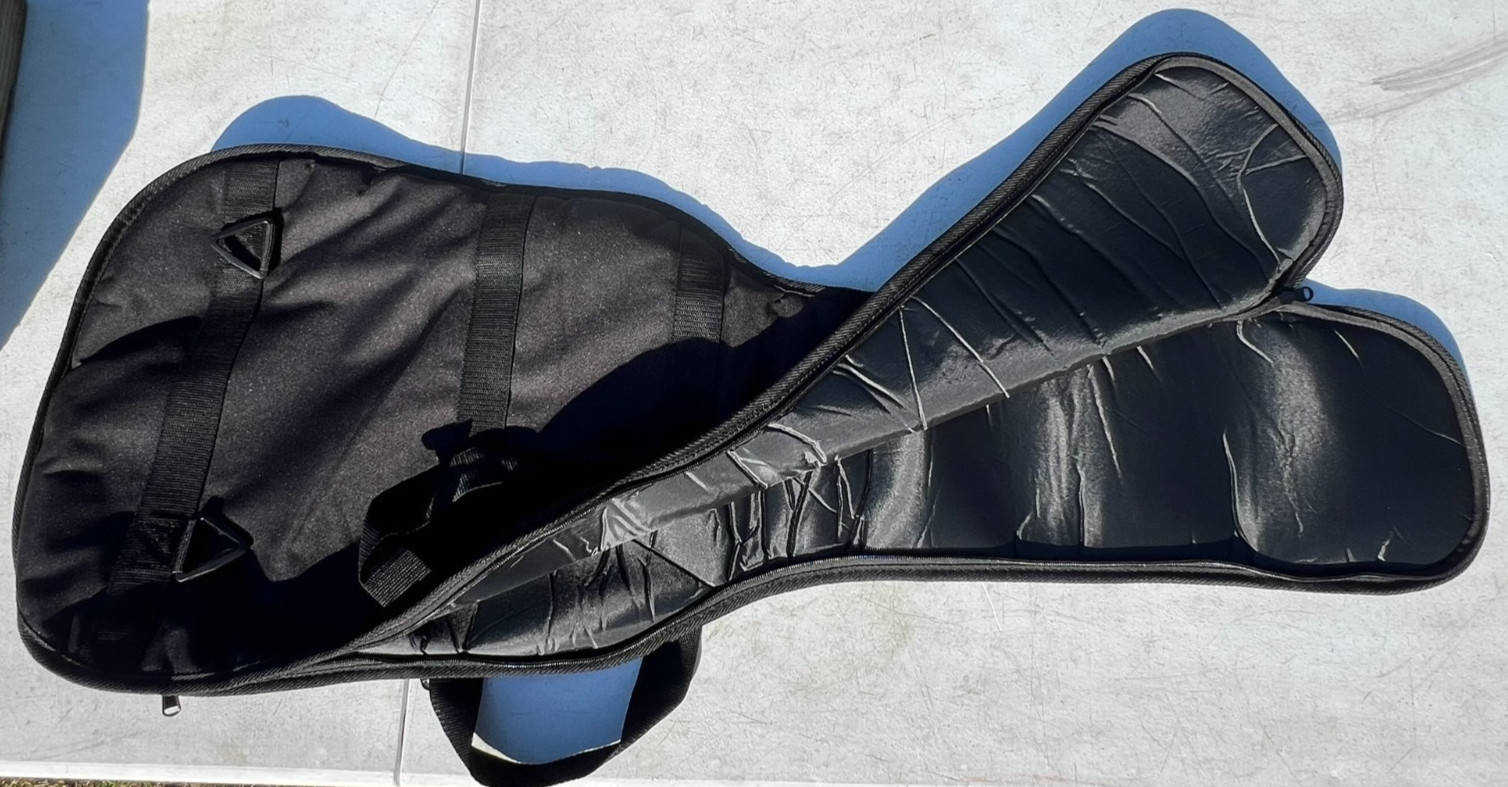 GUITAR SOFT CASE GIG BAG EXCELLENT