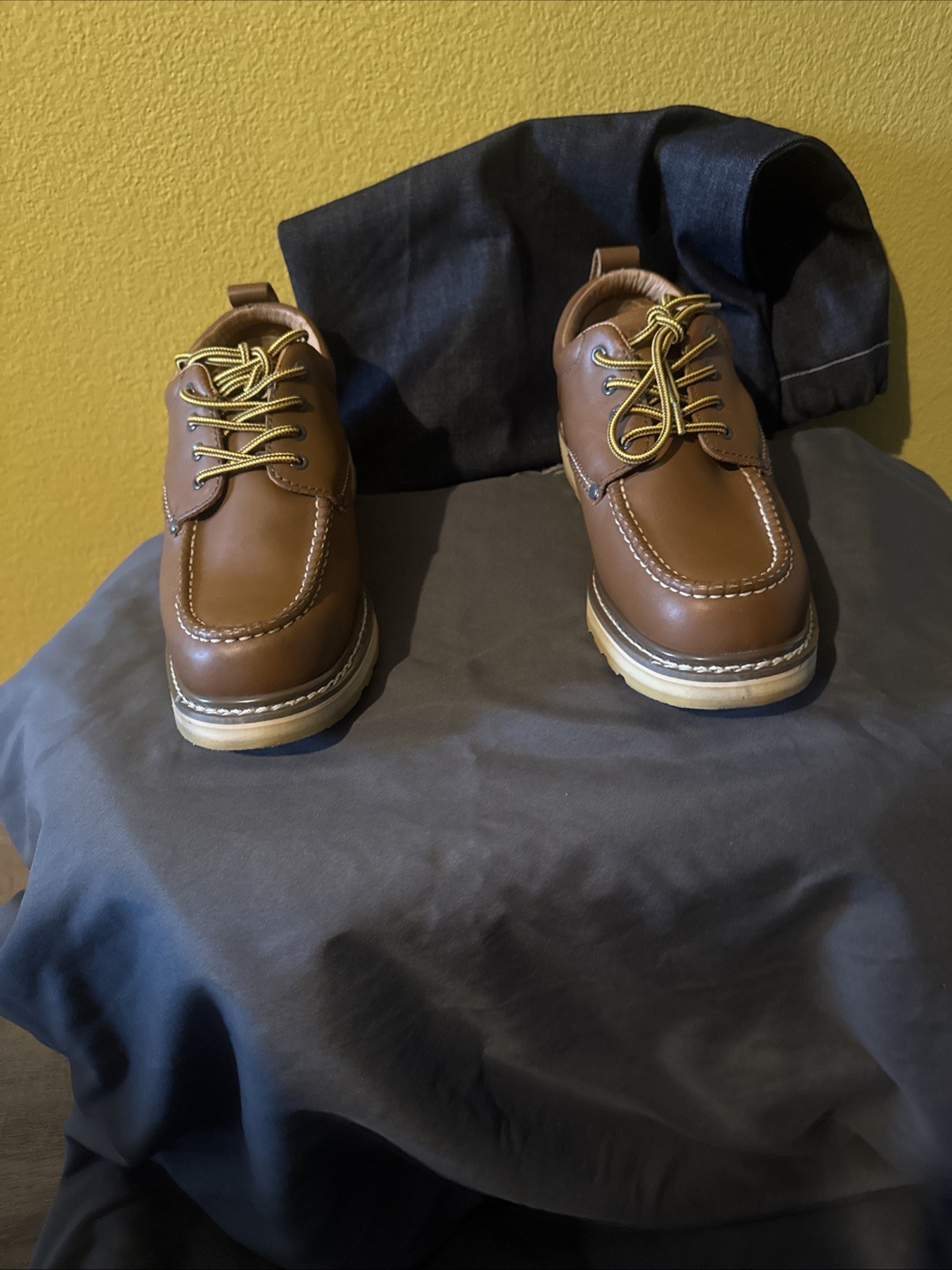 Men’s 10.5 Brown Oxfords