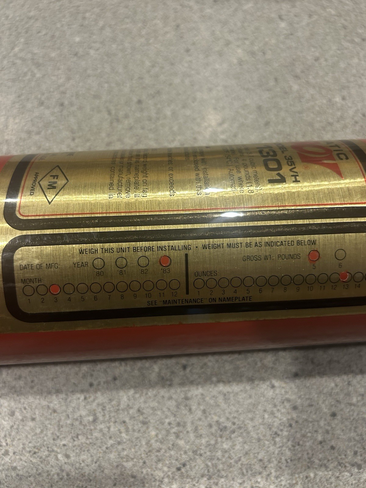 Automatic Fireboy 35VH Marine Fire Extinguisher. Spec Weight