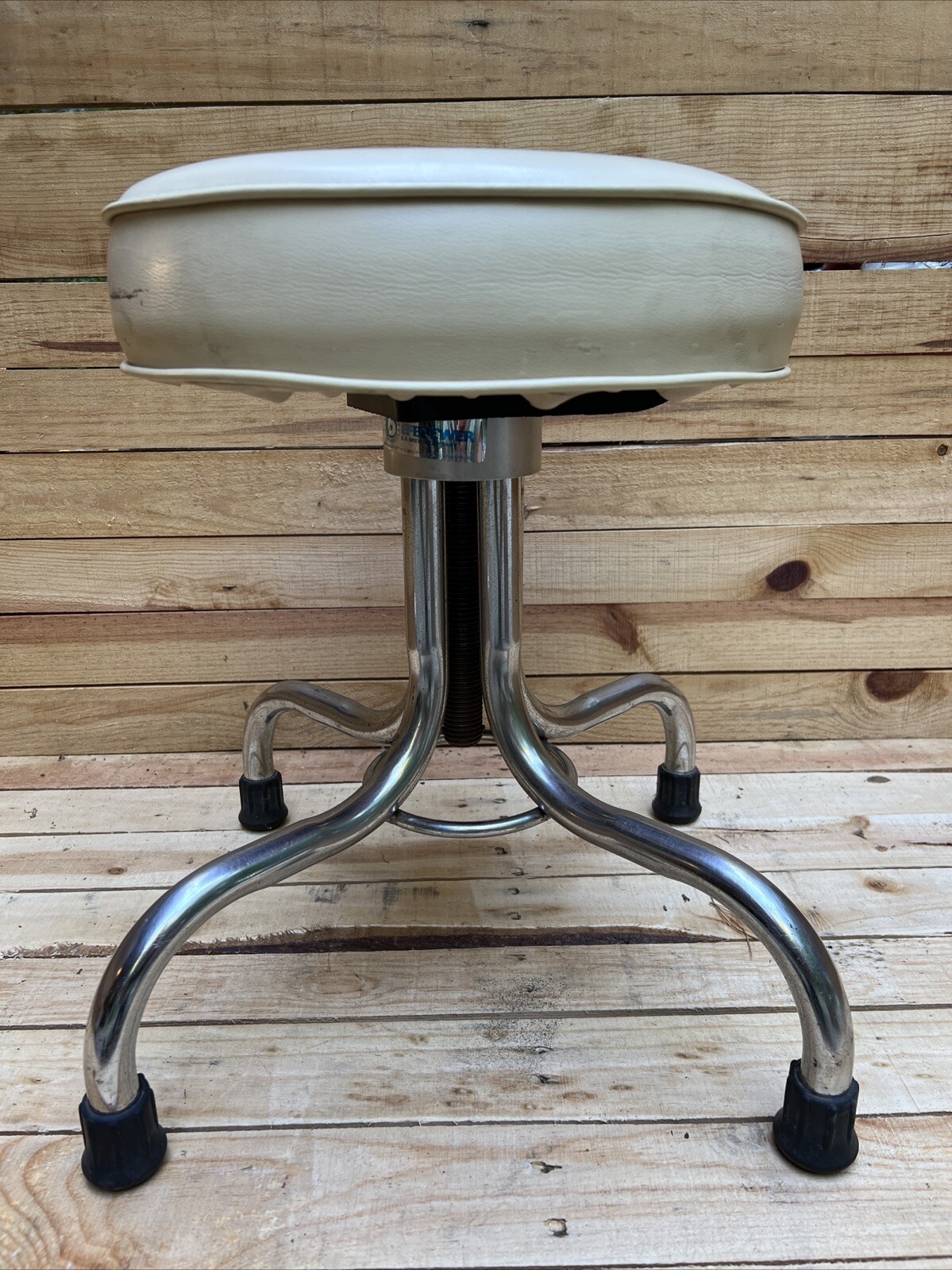 Vintage E.F. BREWER Doctor Dentist Medical Stool Chair SCREW Adjustable 18-25”