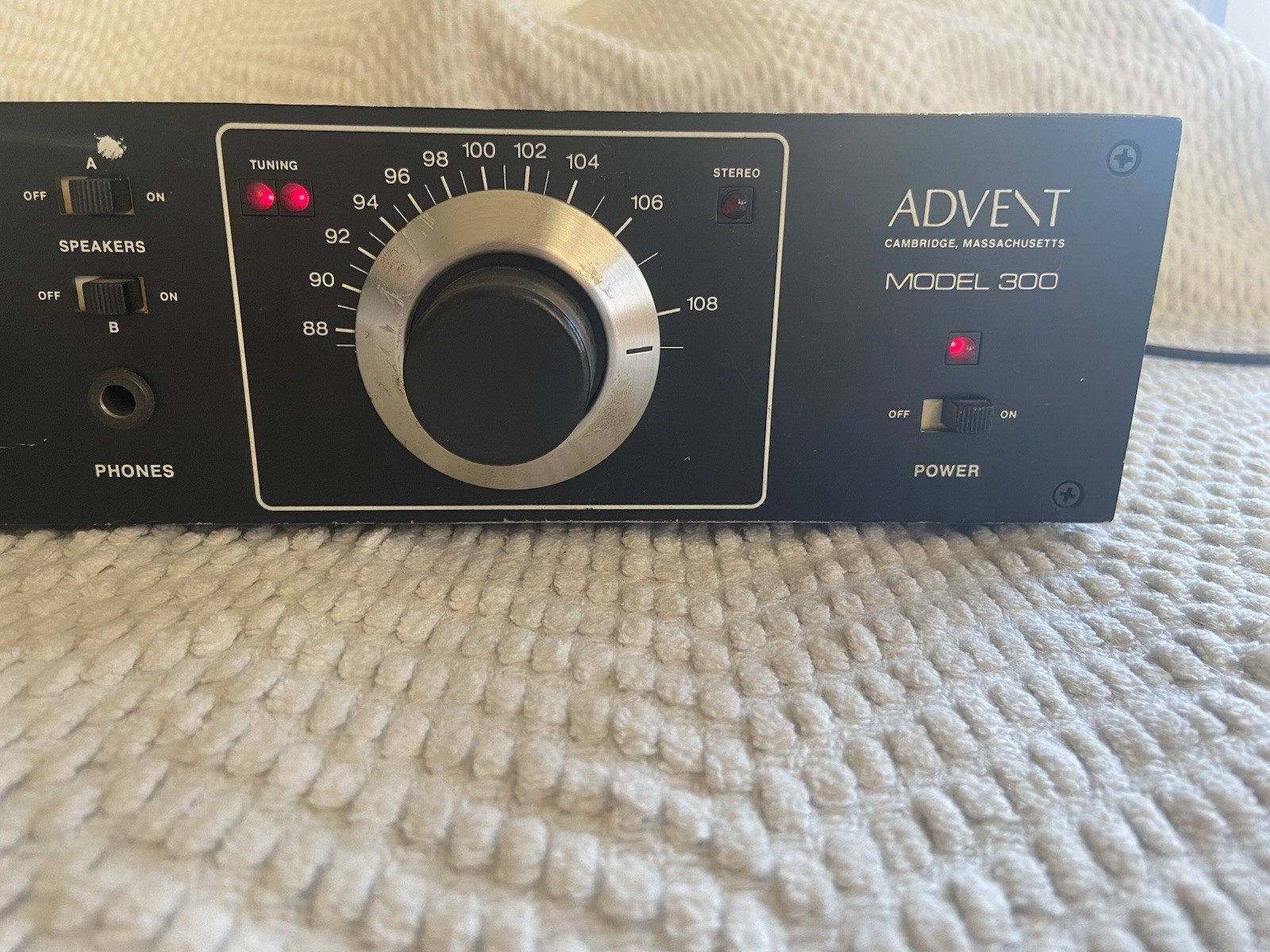 Advent Model 300 Stereo Receiver