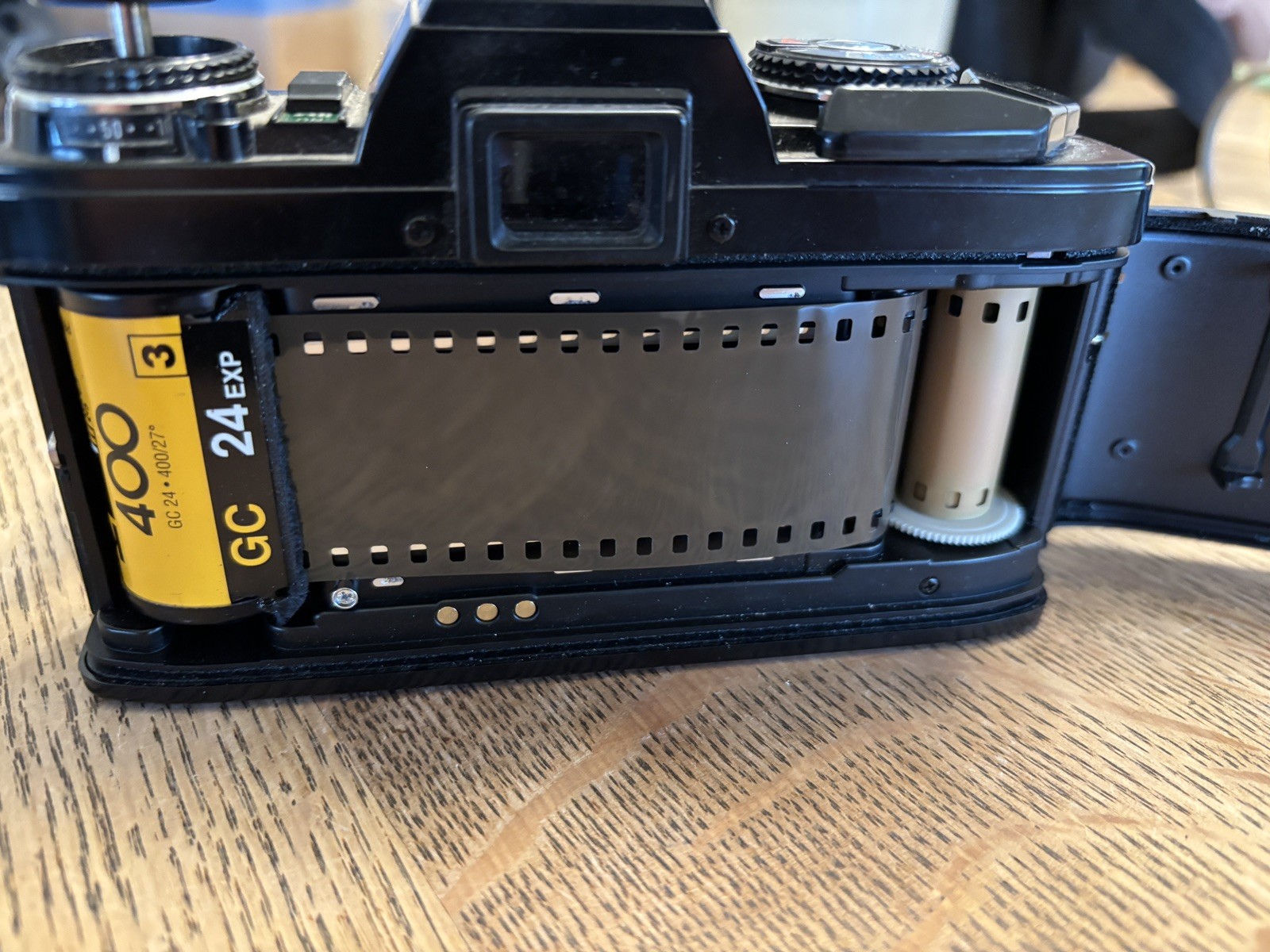 UNTESTED Minolta X-570 35mm Camera W/ Lens MC Rokkor - X 1:1.7