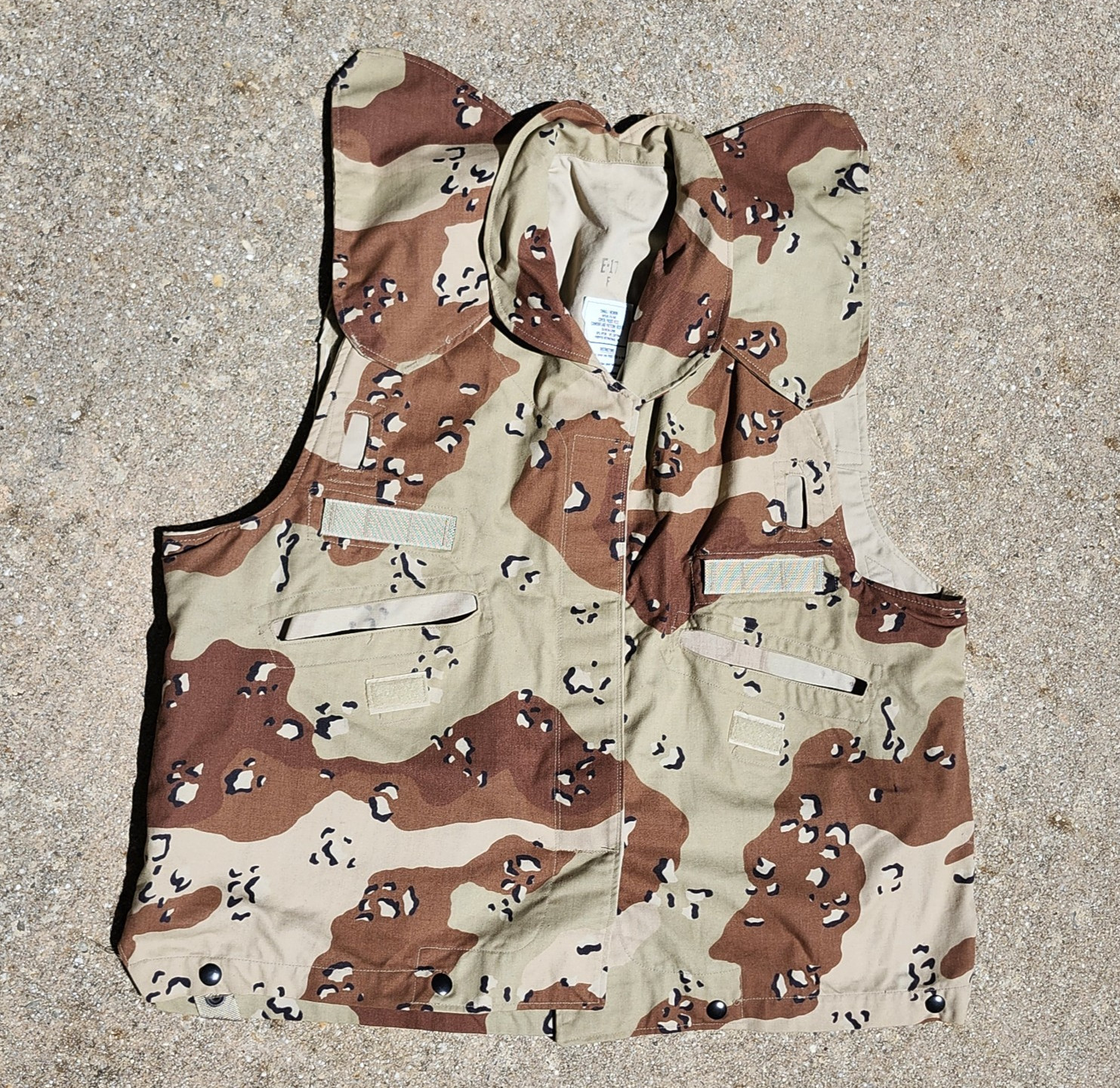 Vintage Chocolate Chip Camouflage PASGT Vest Cover Small / Medium Desert Storm