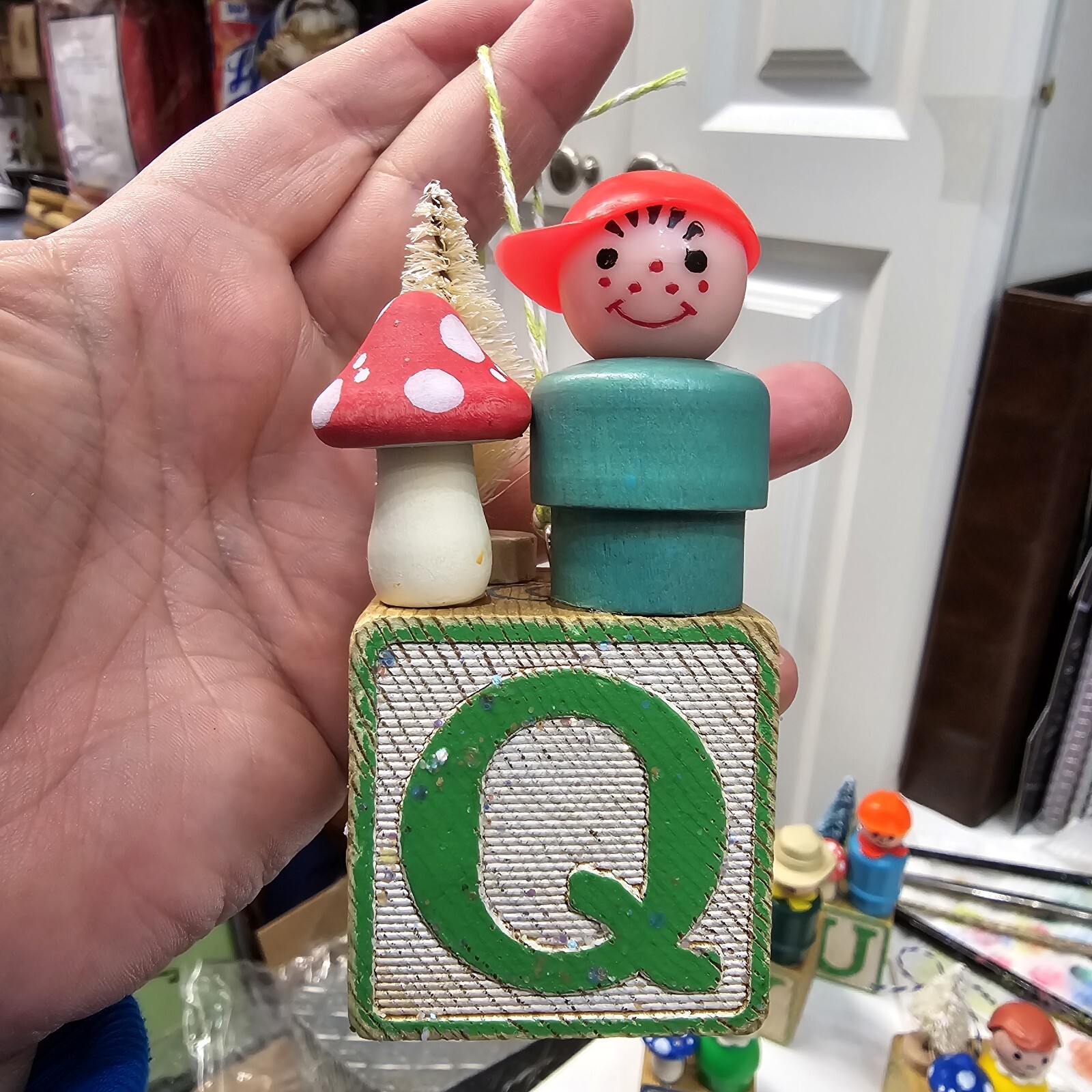 Vintage building block  Fisher Price Little People Christmas Ornament Letter Q