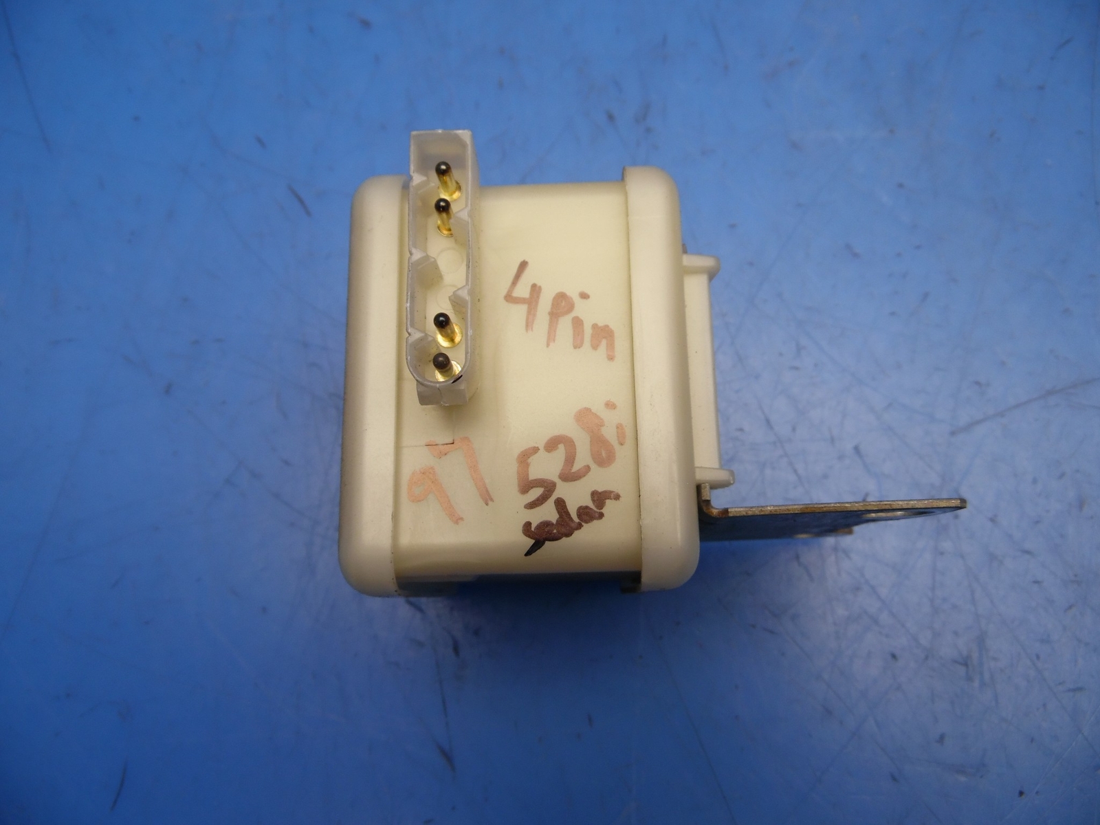 97-03 BMW 5 Series E39 528i Inclination sensor alarm module # 65.75 8 367 604